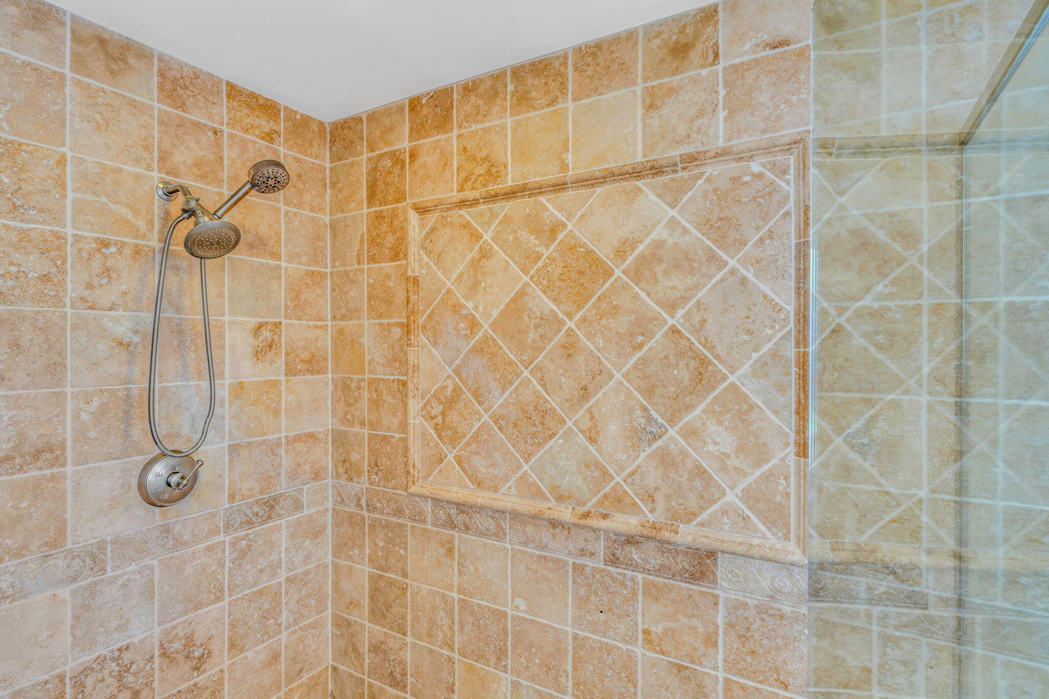 Key Colony, Florida 33051, United States, 4 Bedrooms Bedrooms, ,4 BathroomsBathrooms,Residential,Active,136095