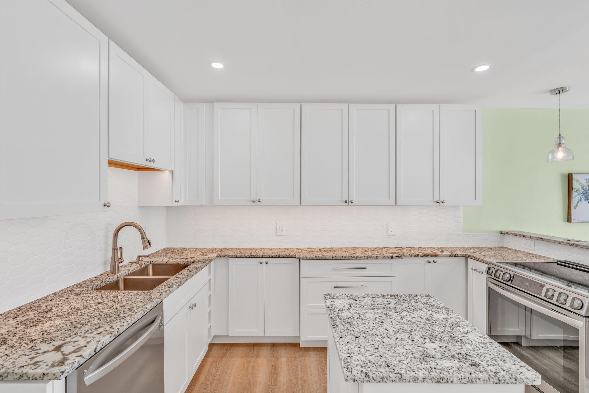 Key Colony, Florida 33051, United States, 1 Bedroom Bedrooms, ,1 BathroomBathrooms,Residential,Active,81248