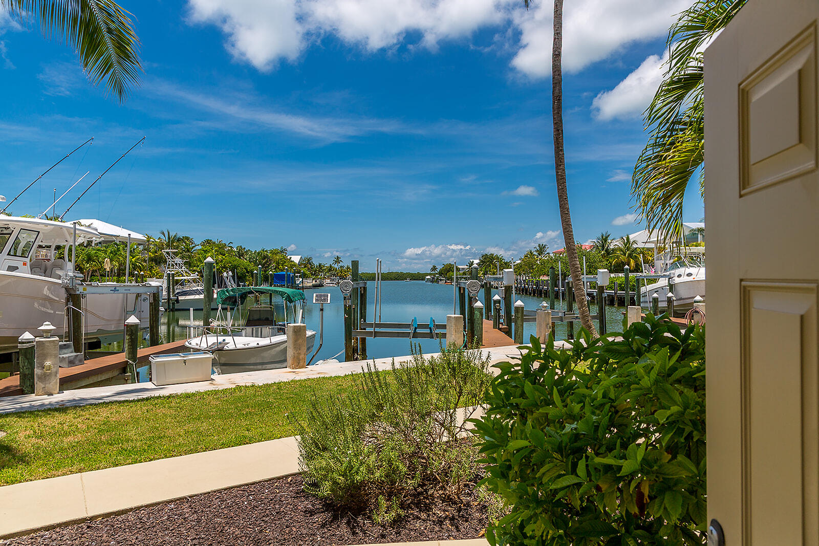 Marathon, Florida 33050, United States, 2 Bedrooms Bedrooms, ,2 BathroomsBathrooms,Residential,Active,139408