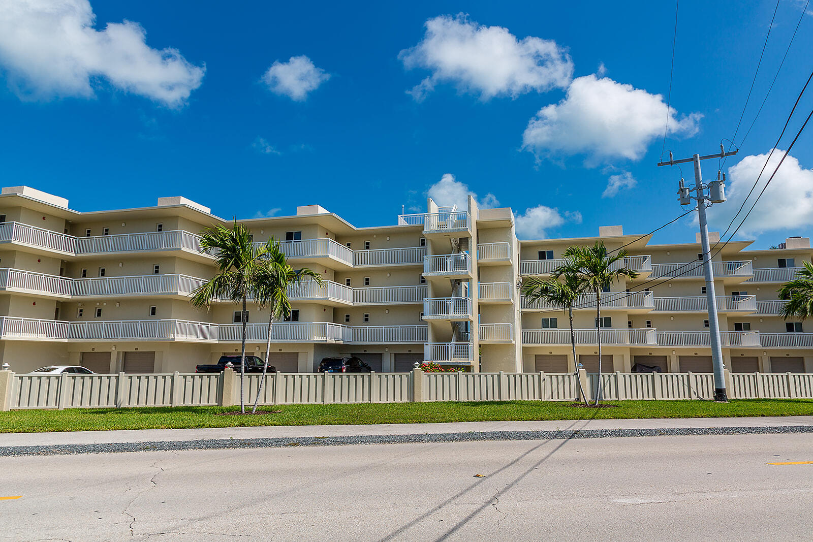 Marathon, Florida 33050, United States, 2 Bedrooms Bedrooms, ,2 BathroomsBathrooms,Residential,Active,139408