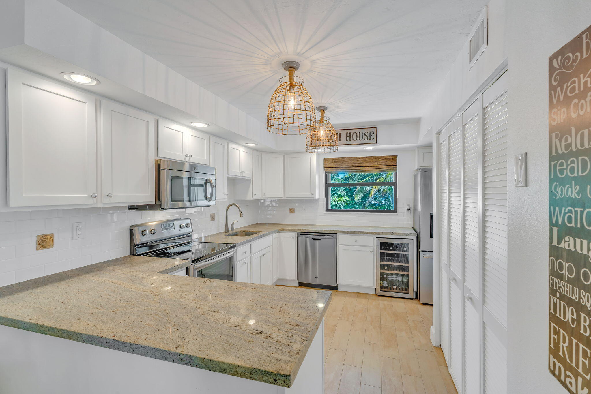 Key Colony, Florida 33051, United States, 2 Bedrooms Bedrooms, ,3 BathroomsBathrooms,Residential,Active,246647