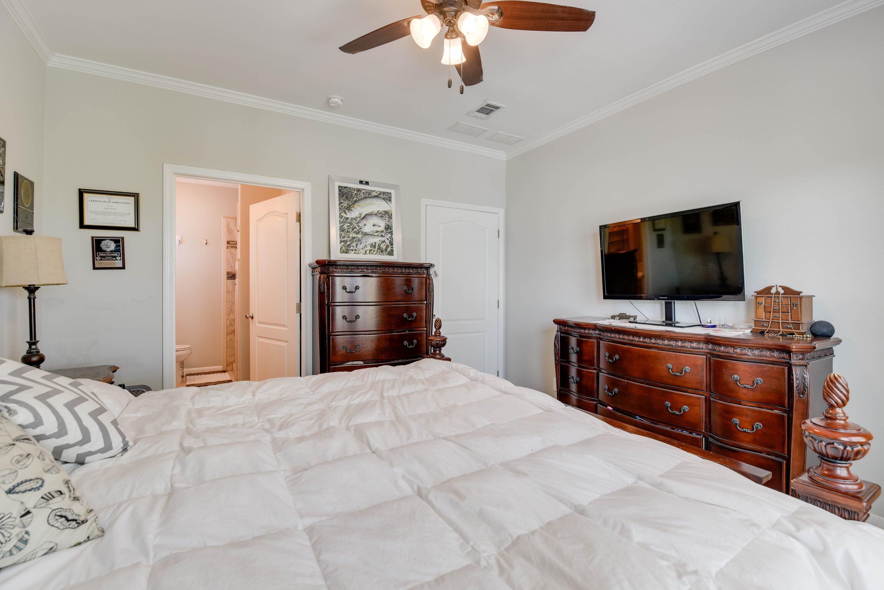 Marathon, Florida 33050, United States, 3 Bedrooms Bedrooms, ,2 BathroomsBathrooms,Residential,Active,111906