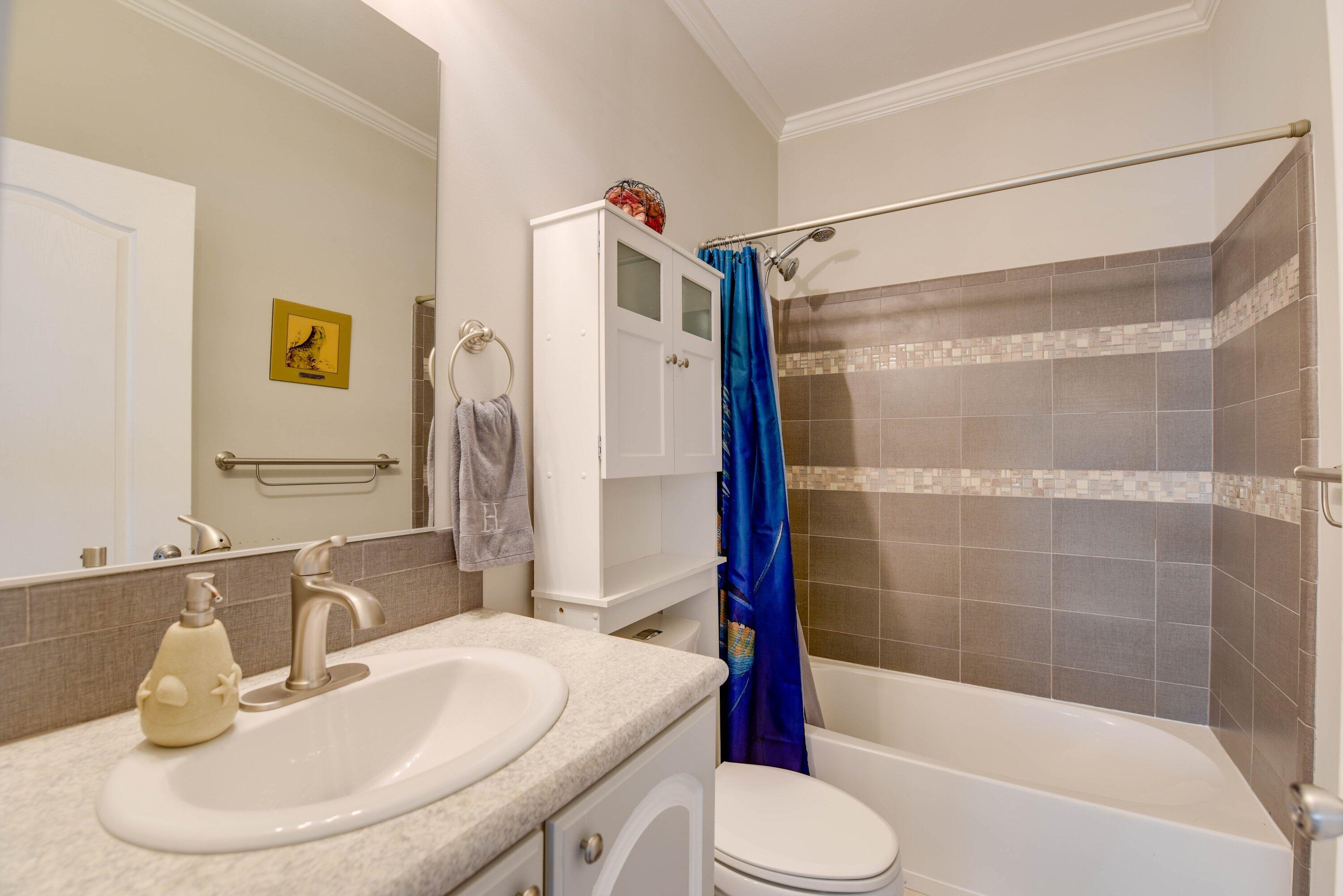 Marathon, Florida 33050, United States, 3 Bedrooms Bedrooms, ,2 BathroomsBathrooms,Residential,Active,111906