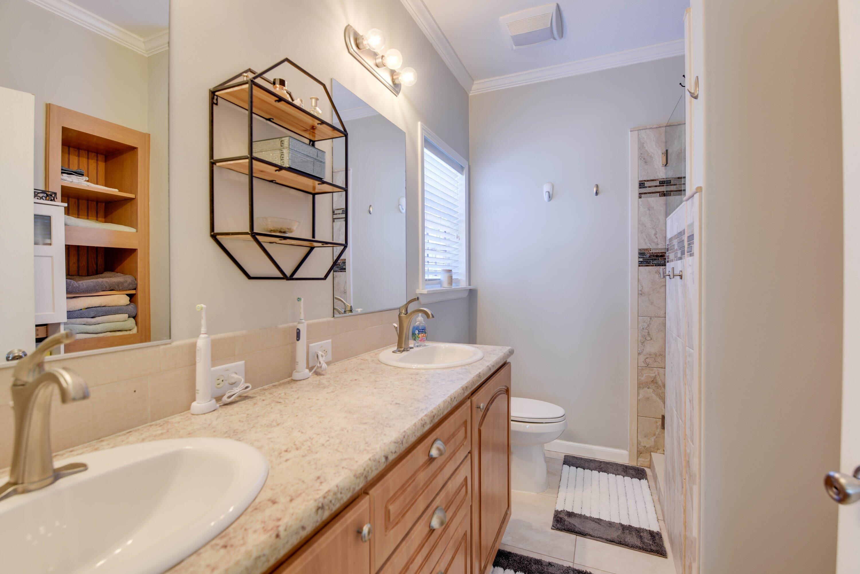 Marathon, Florida 33050, United States, 3 Bedrooms Bedrooms, ,2 BathroomsBathrooms,Residential,Active,111906