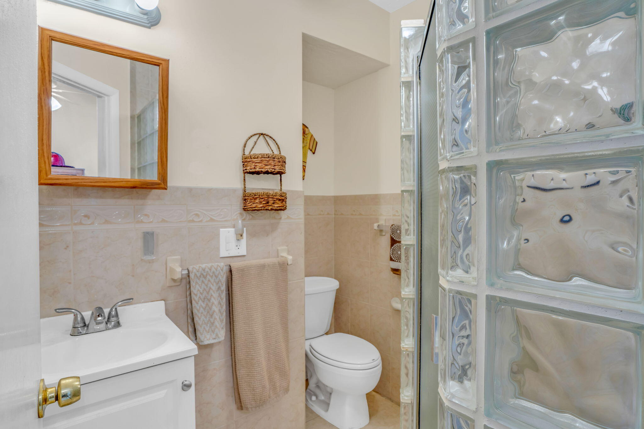 Marathon, Florida 33050, United States, 2 Bedrooms Bedrooms, ,2 BathroomsBathrooms,Residential,Active,102694