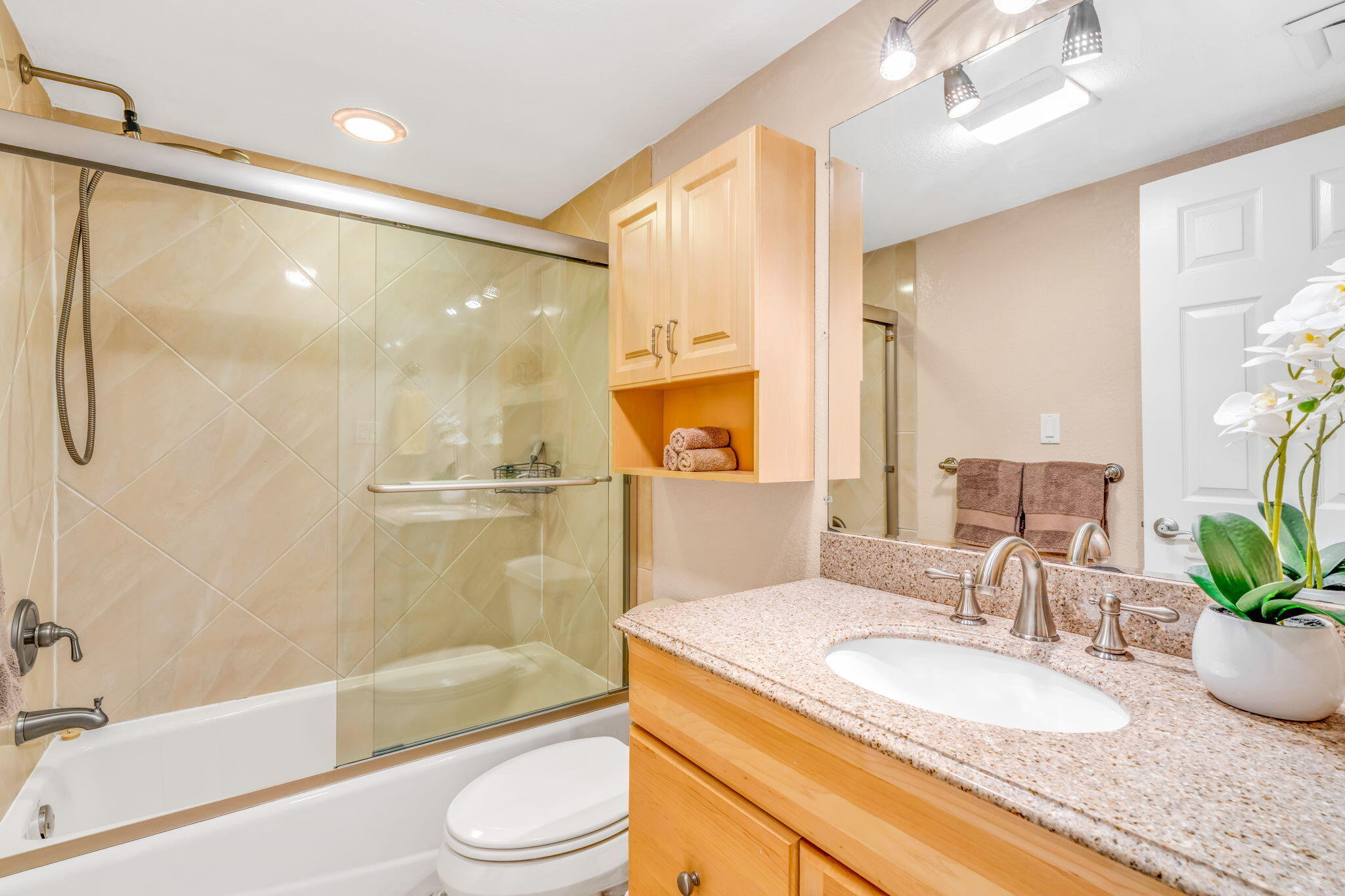 Key Colony, Florida 33051, United States, 2 Bedrooms Bedrooms, ,2 BathroomsBathrooms,Residential,Active,156250