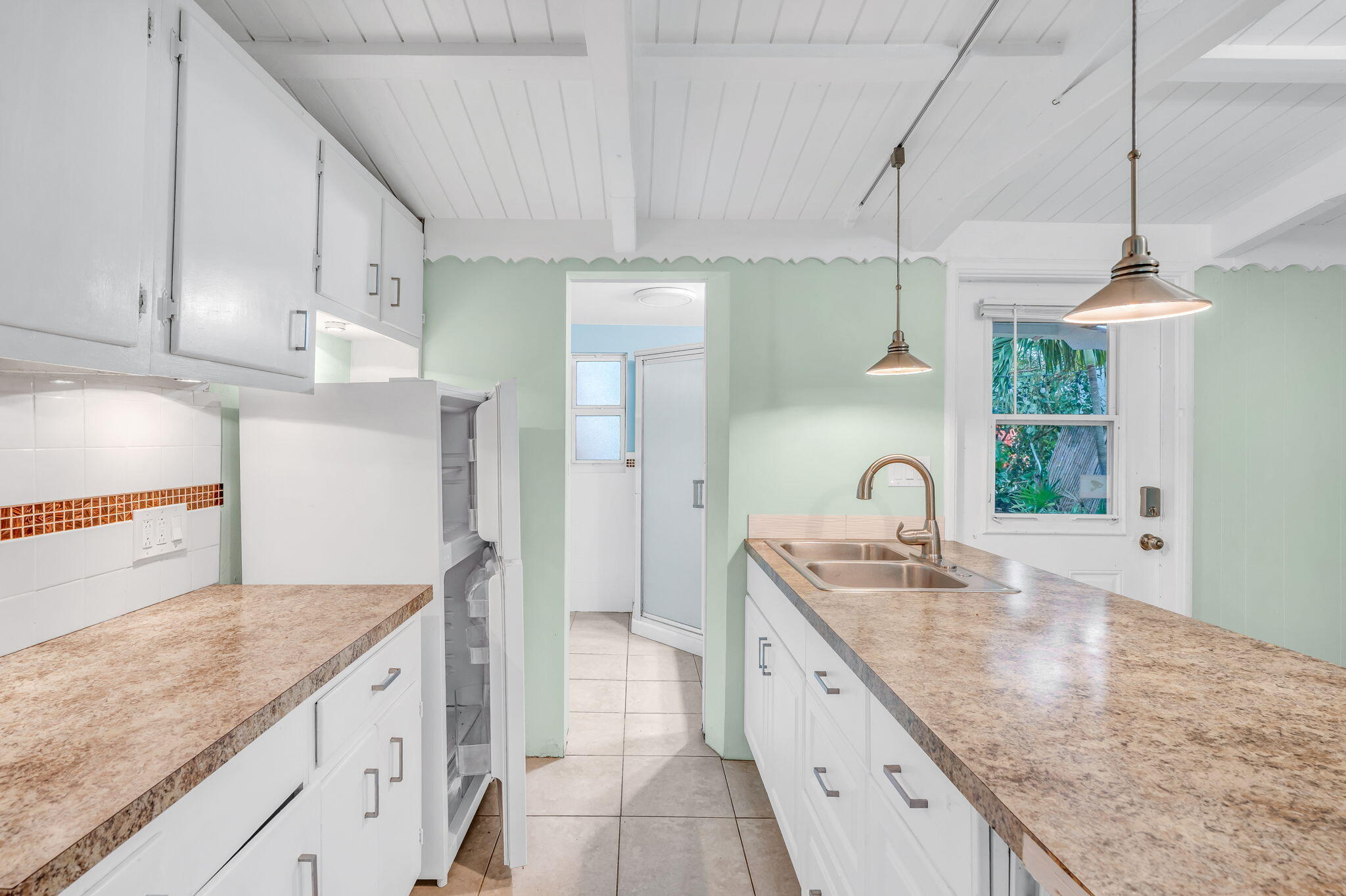 Marathon, Florida 33050, United States, 1 Bedroom Bedrooms, ,2 BathroomsBathrooms,Residential,Active,224996