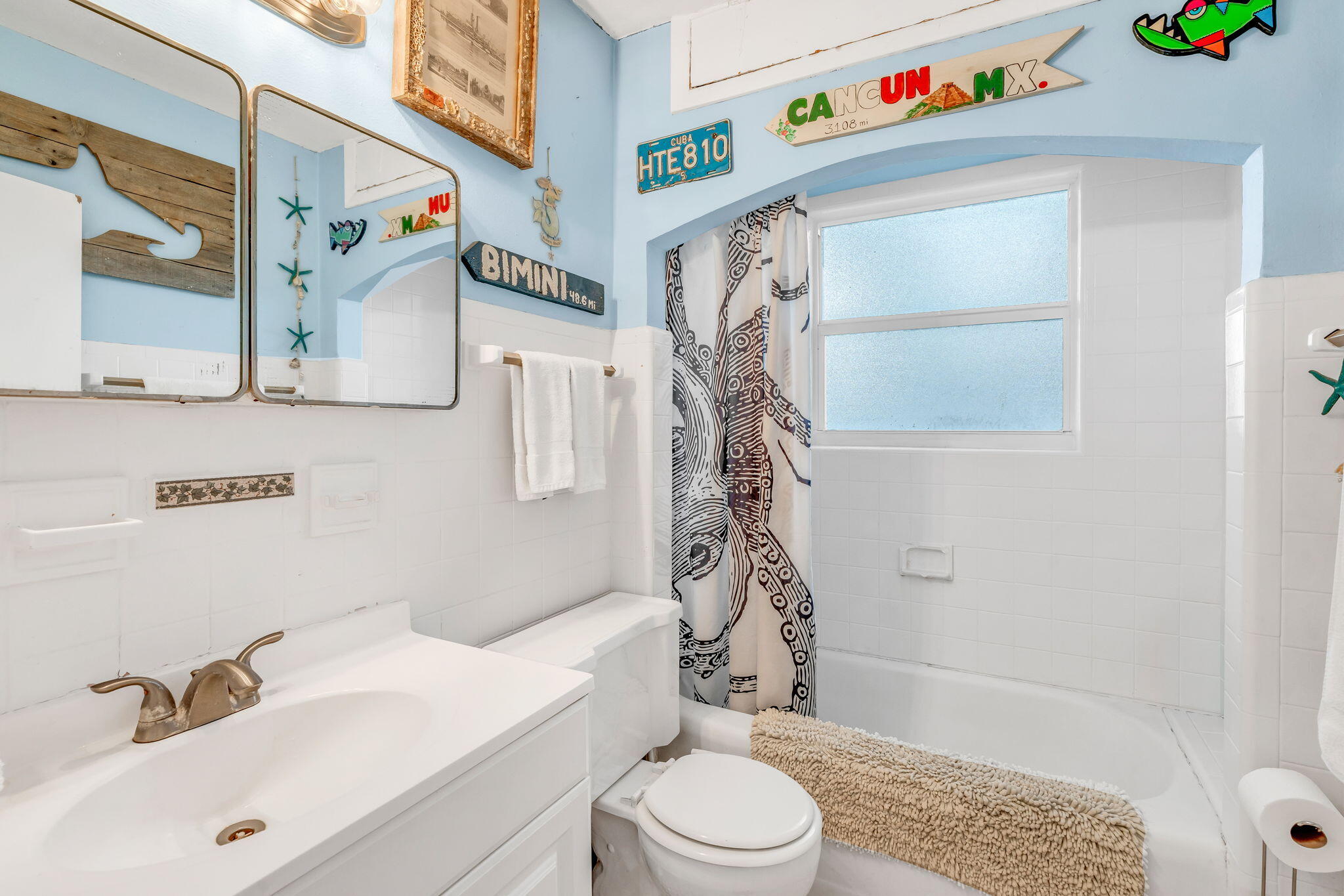 Marathon, Florida 33050, United States, 1 Bedroom Bedrooms, ,2 BathroomsBathrooms,Residential,Active,224996