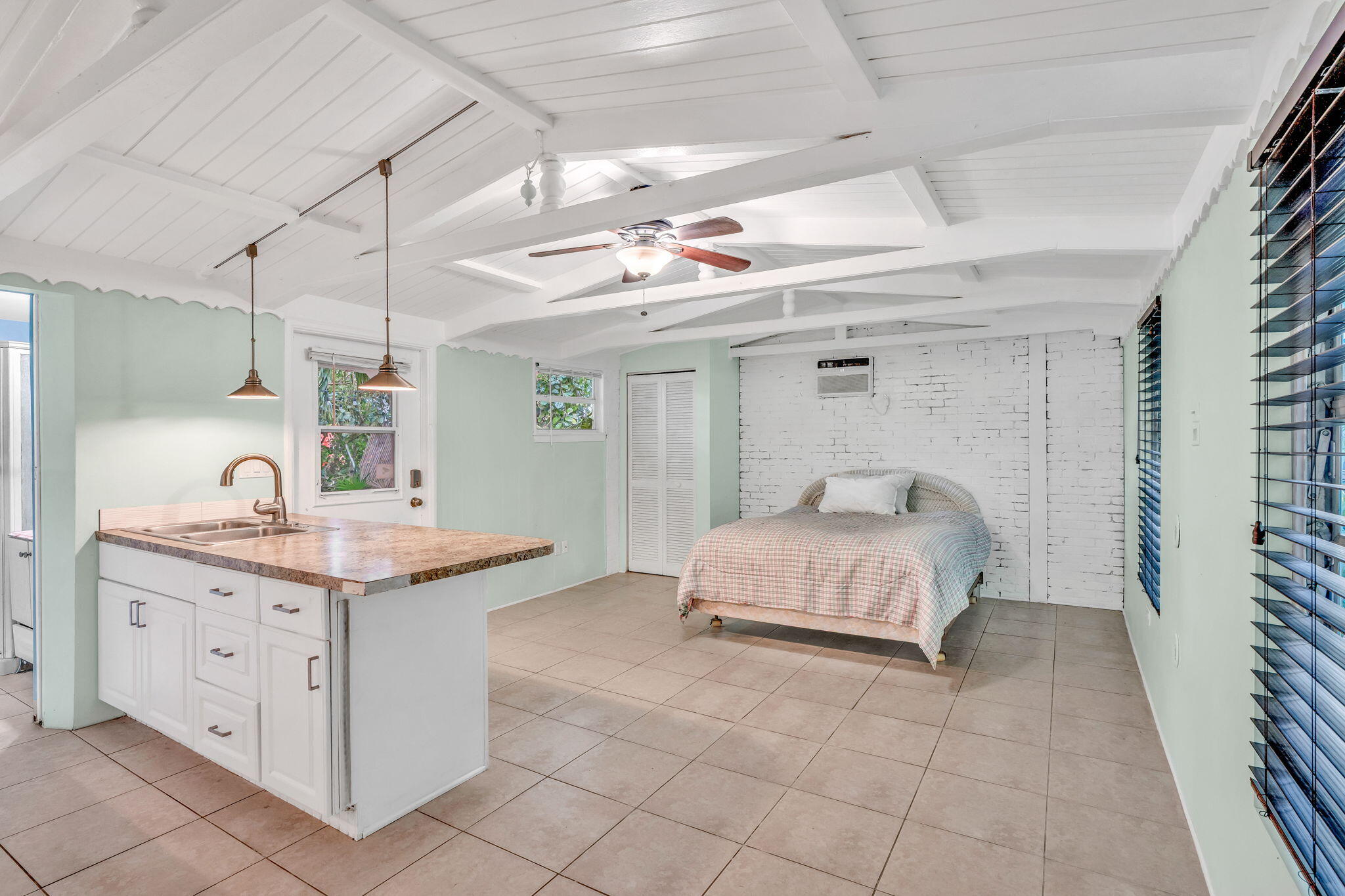 Marathon, Florida 33050, United States, 1 Bedroom Bedrooms, ,2 BathroomsBathrooms,Residential,Active,224996