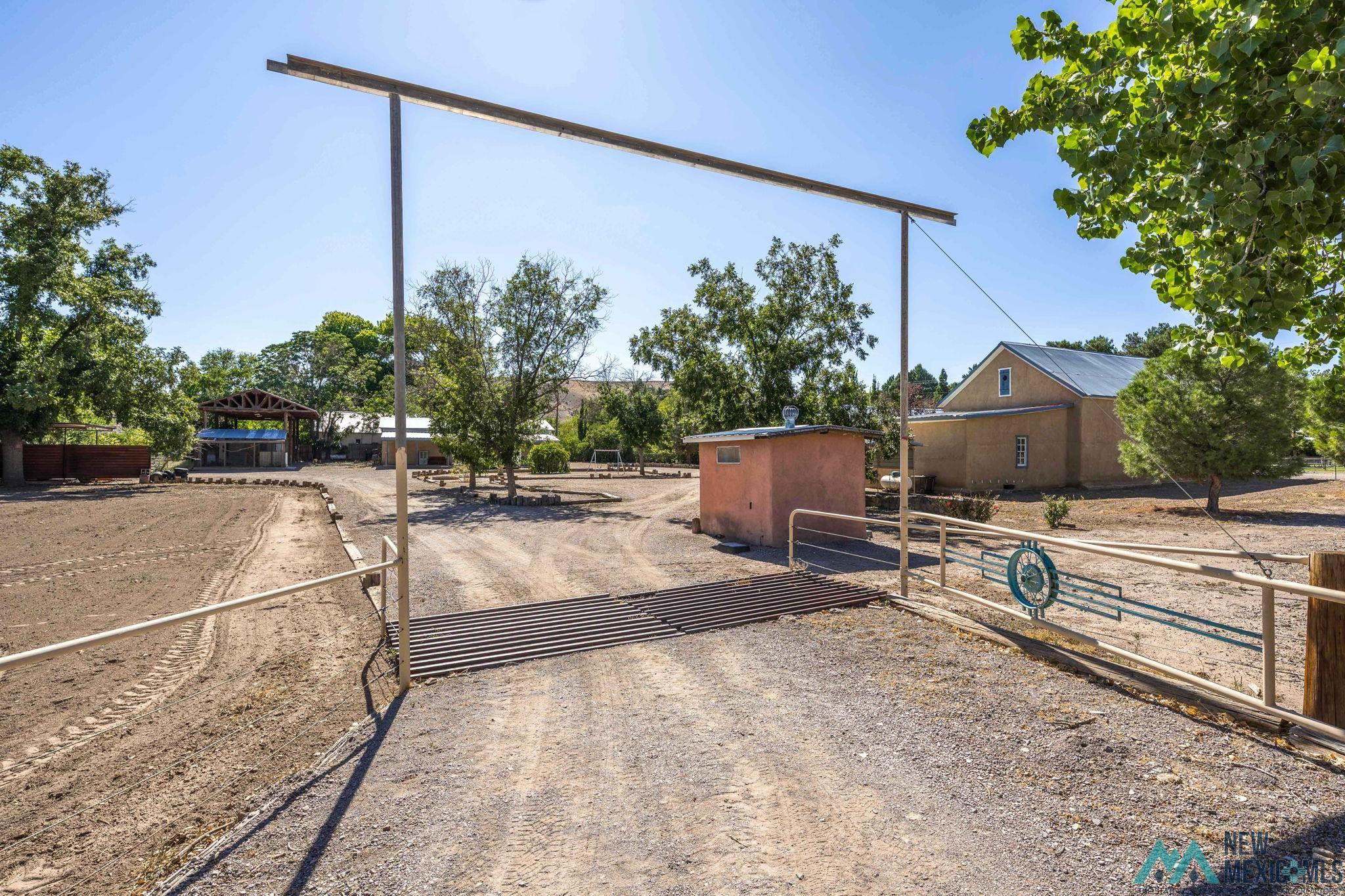 6 Plaza De Monticello Drive, Monticello, New Mexico image 43