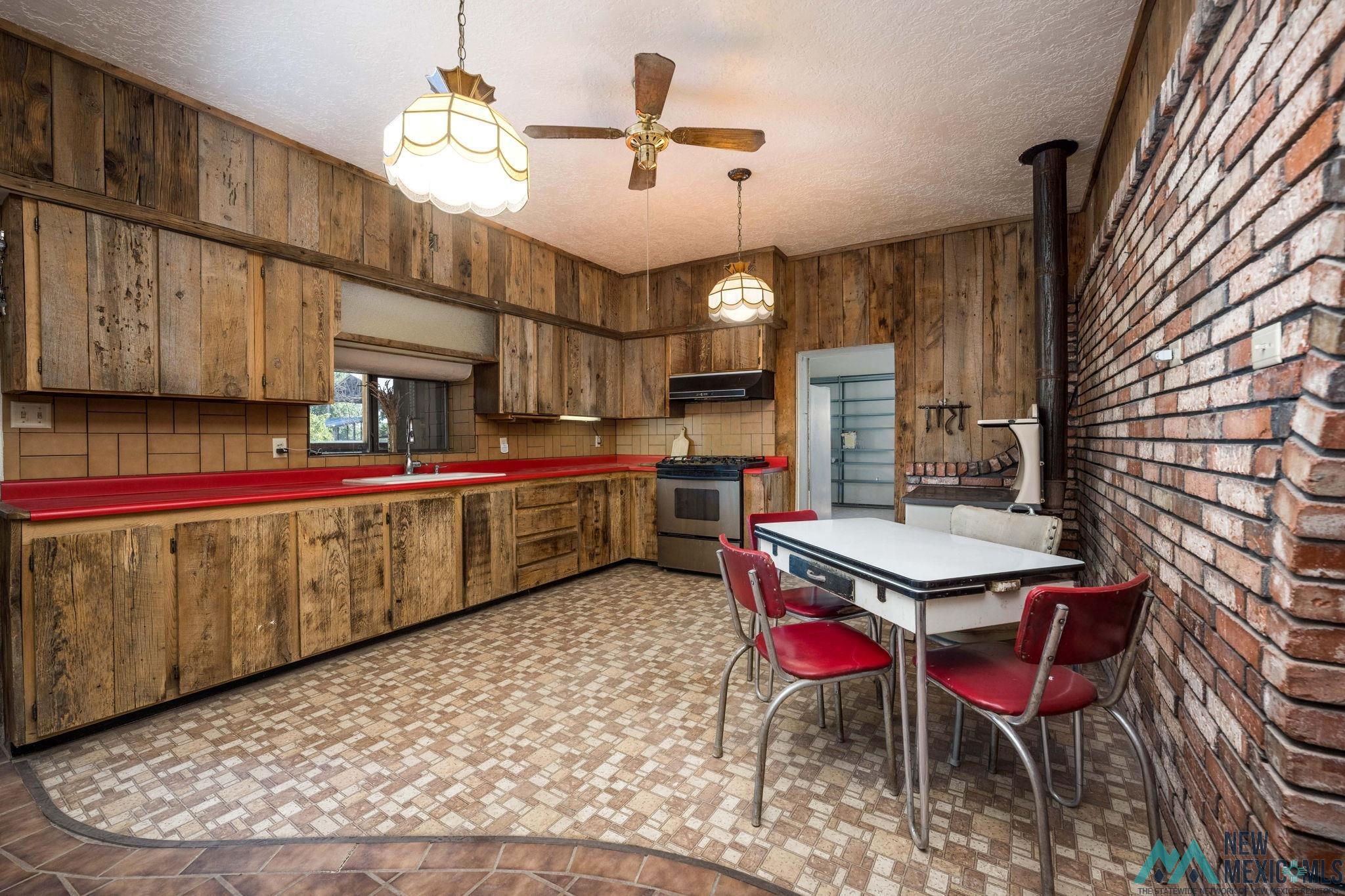 6 Plaza De Monticello Drive, Monticello, New Mexico image 12
