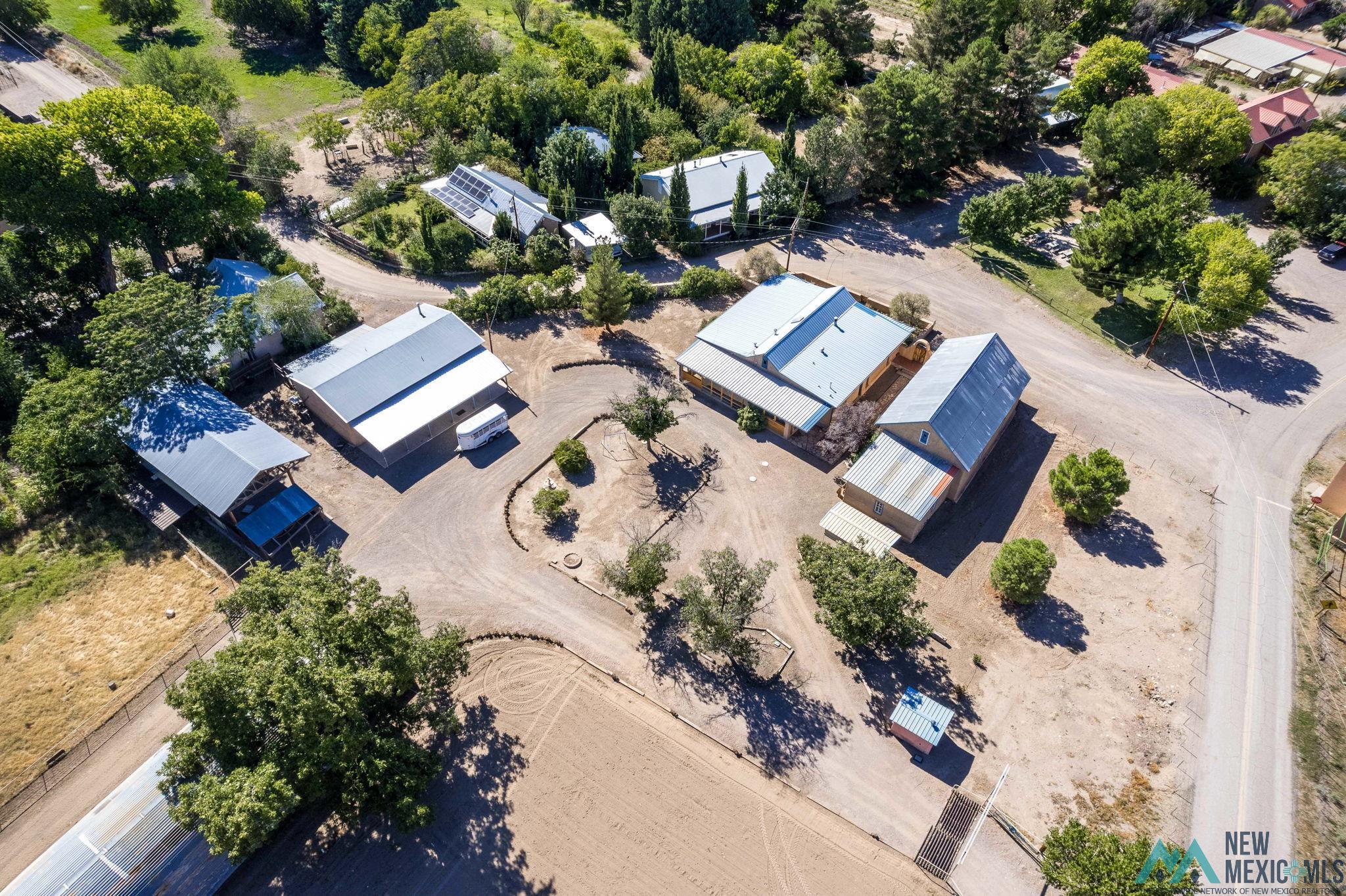 6 Plaza De Monticello Drive, Monticello, New Mexico image 3