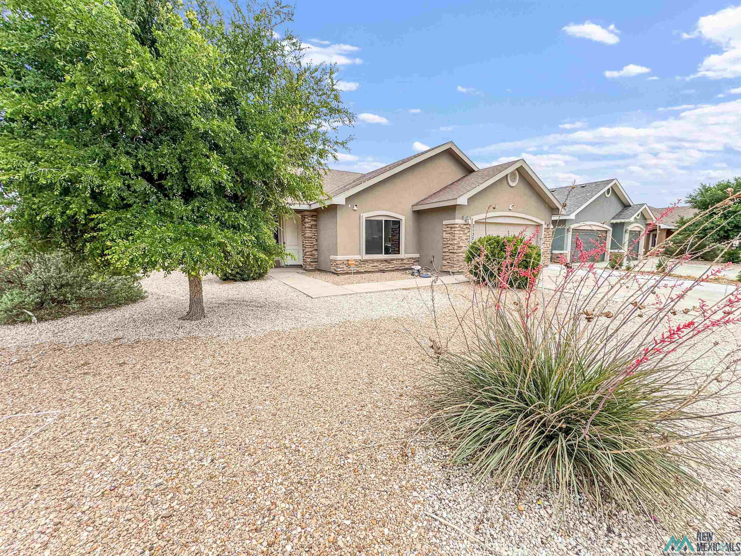 2132 N Homestead Drive, Hobbs, Texas image 2