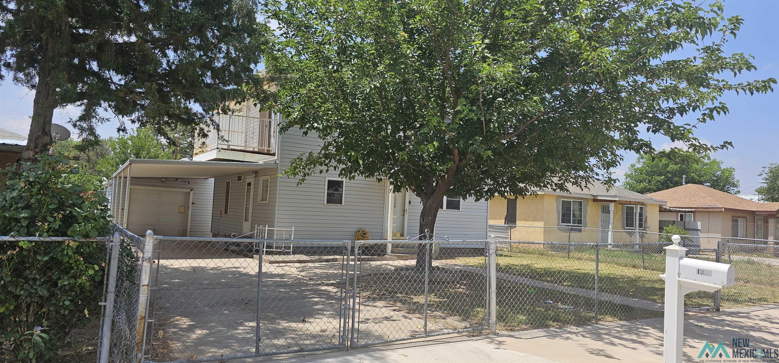 1308 E Alameda Street, Roswell, Texas image 1