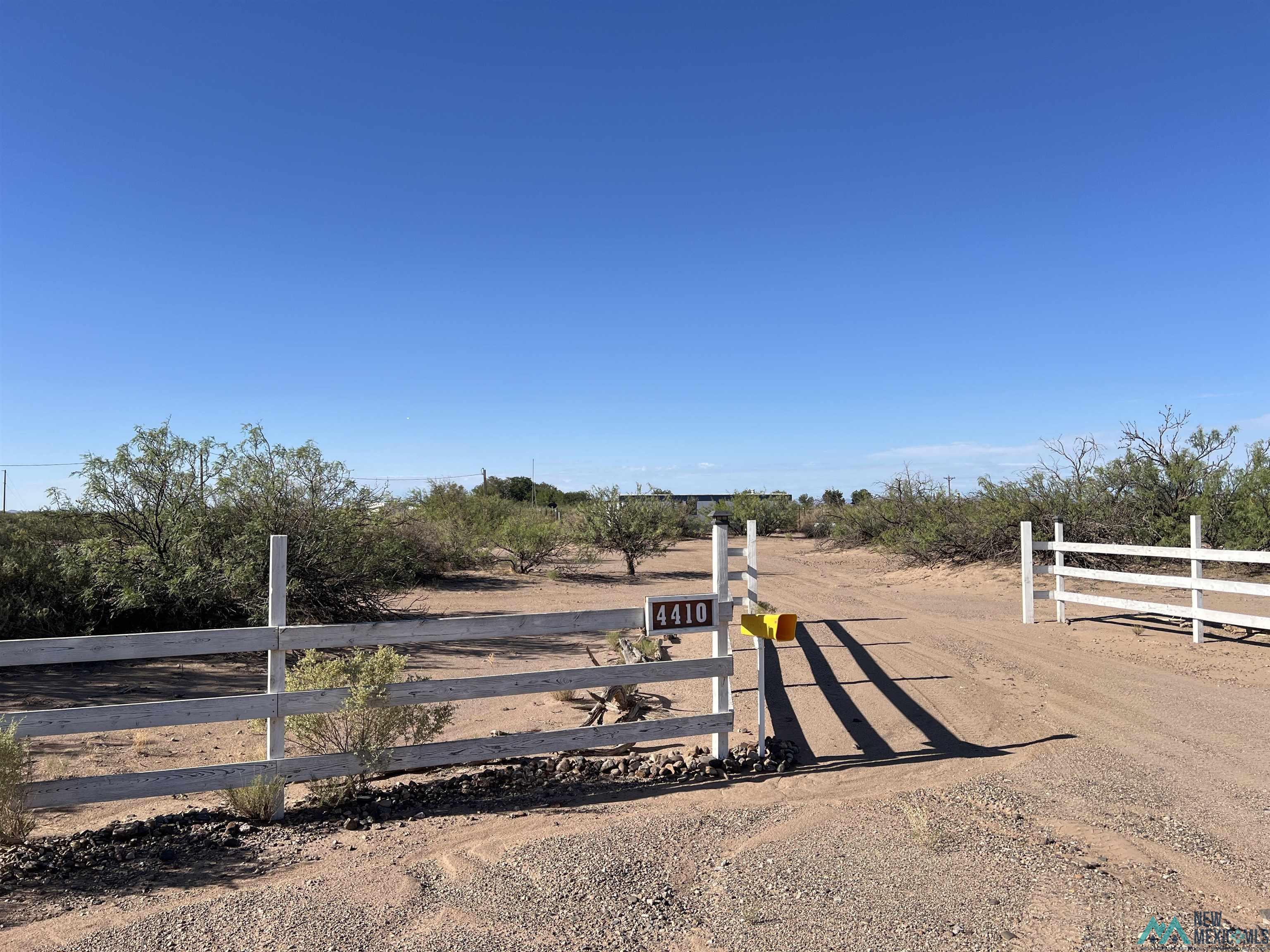 4410 Creosote Road, Deming, Texas image 8