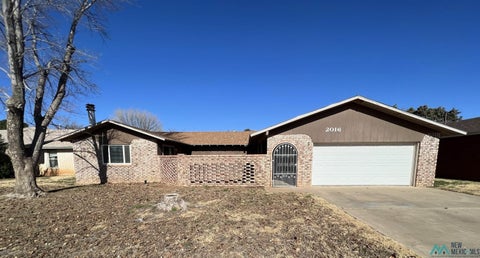 Homes For Sale - 2016 Glenarm Dr<br/> Clovis, NM 88101