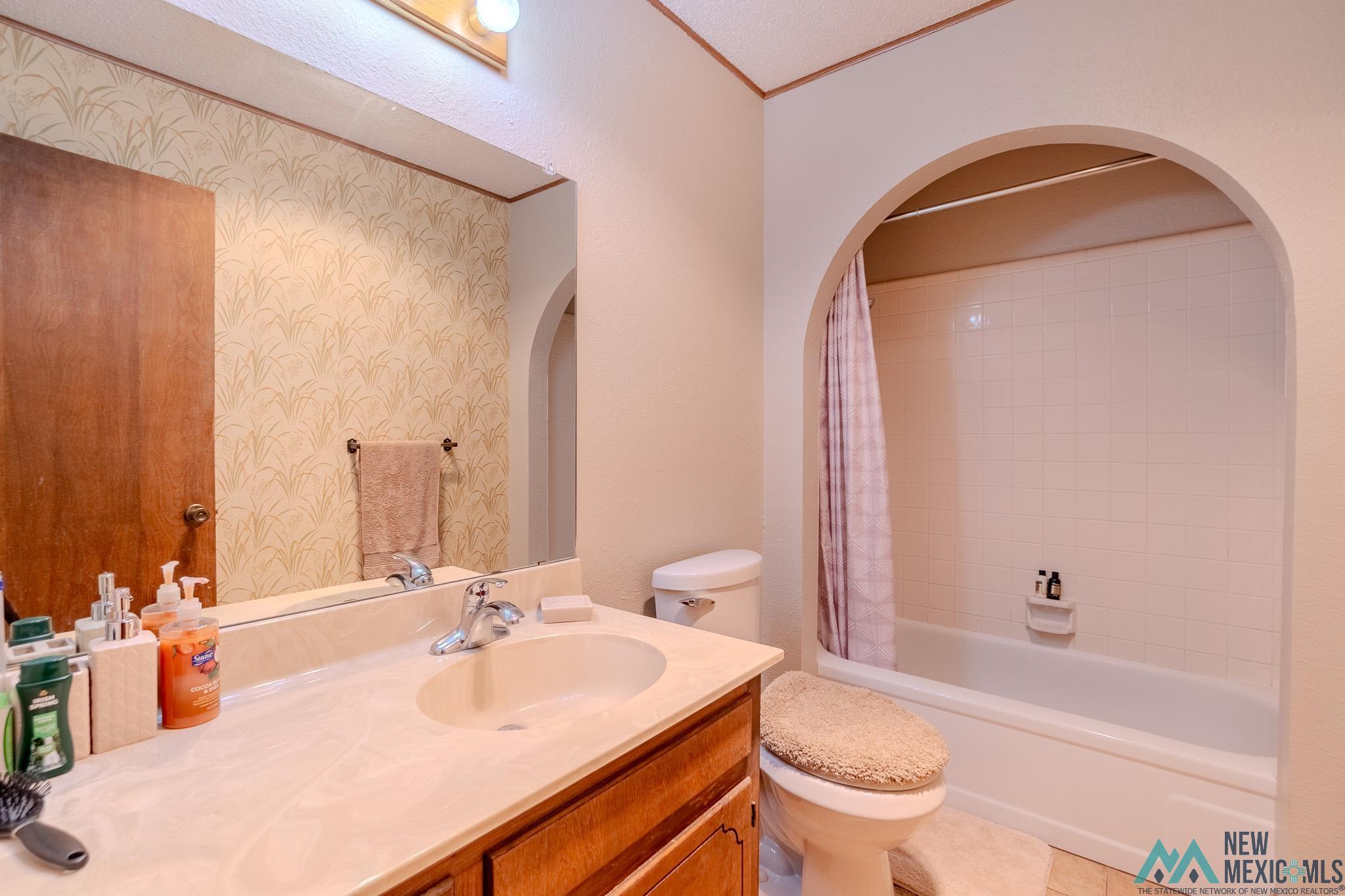 2112 Castle Court, Clovis, Texas image 17