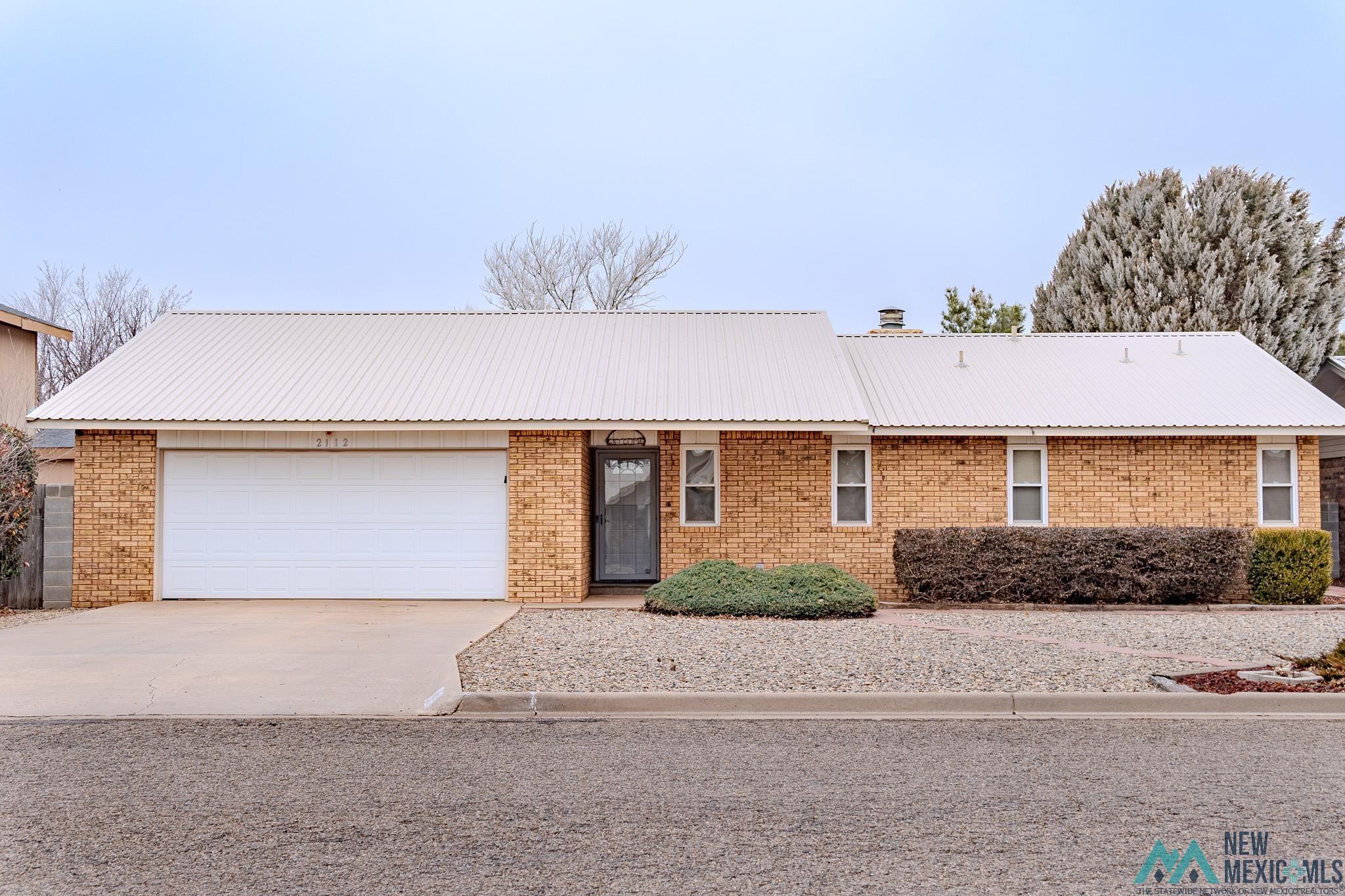 2112 Castle Court, Clovis, Texas image 1