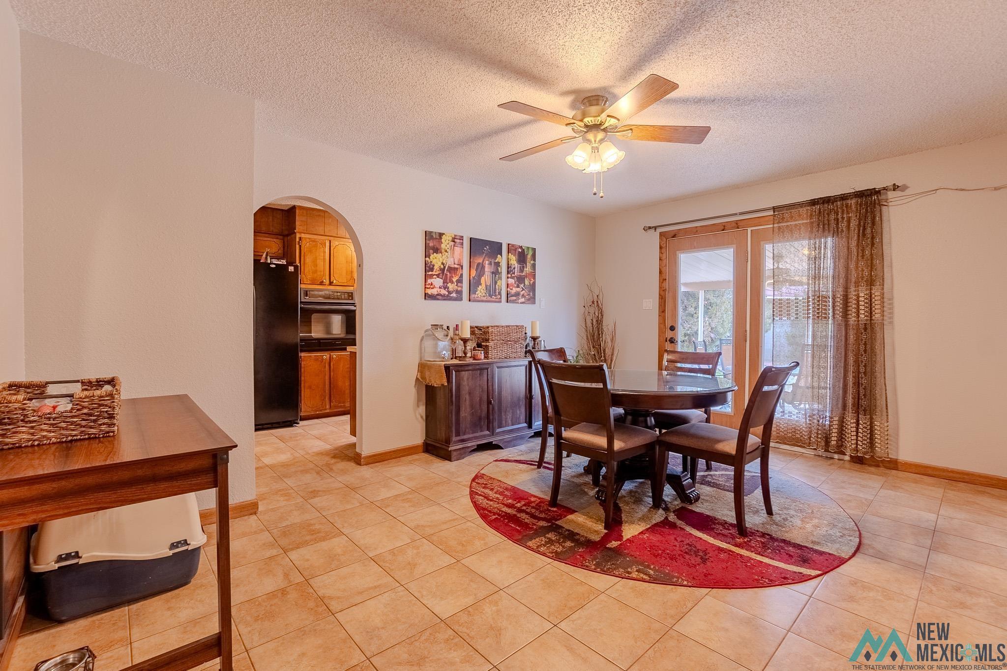 2112 Castle Court, Clovis, Texas image 9