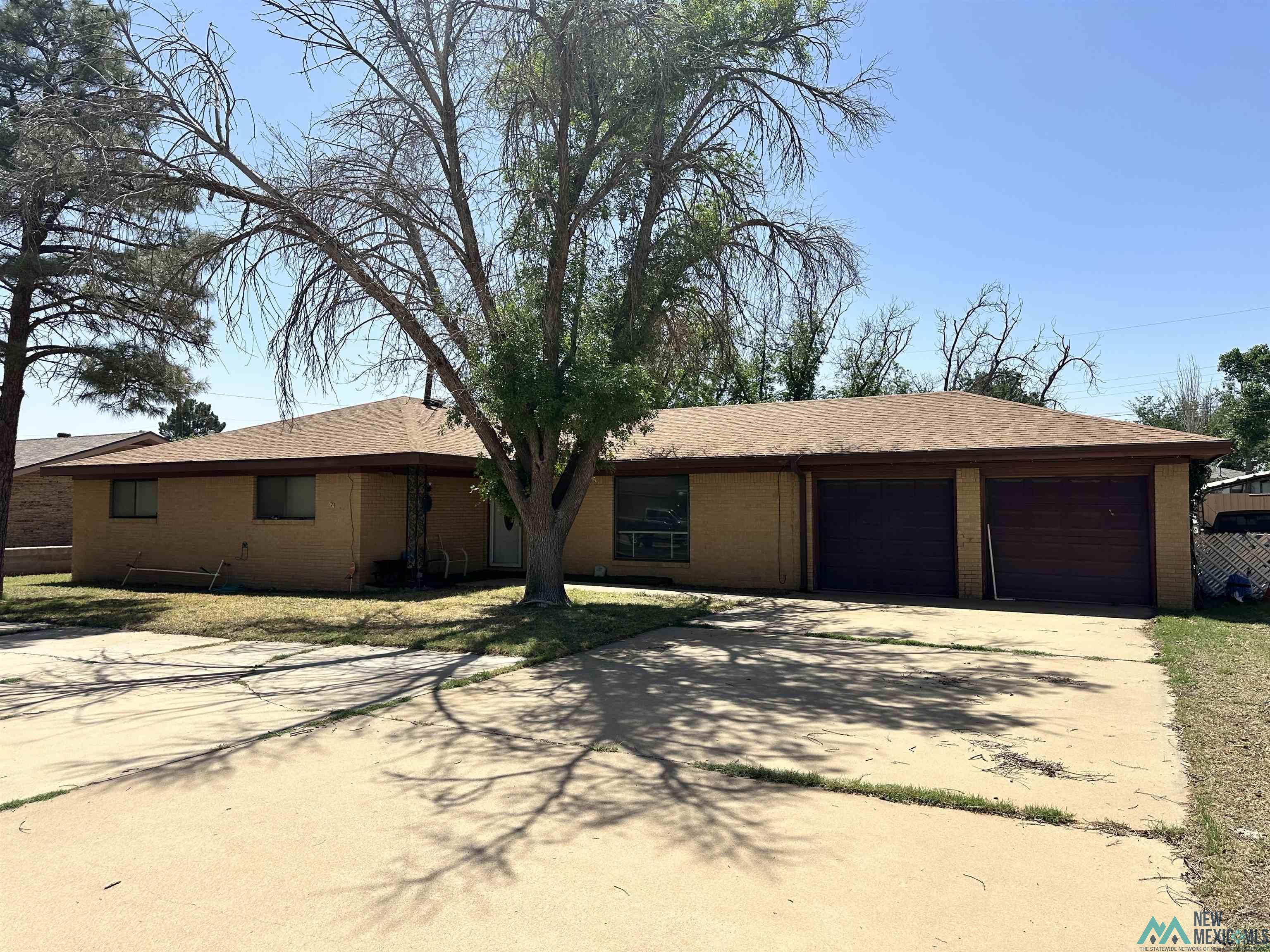 429 S 7th Street, Jal, Texas image 1