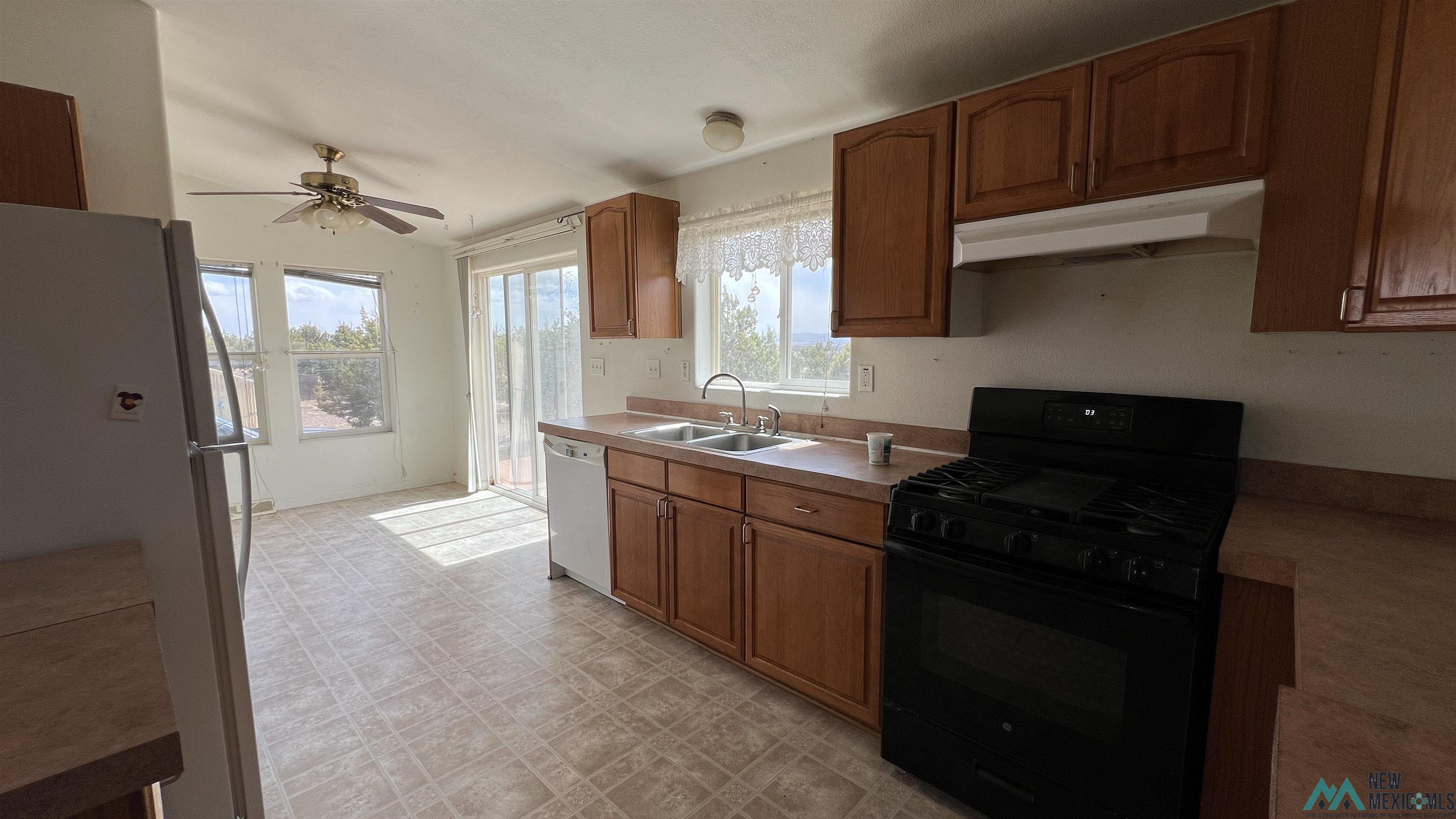 22 Escondido Drive, Quemado, New Mexico image 2