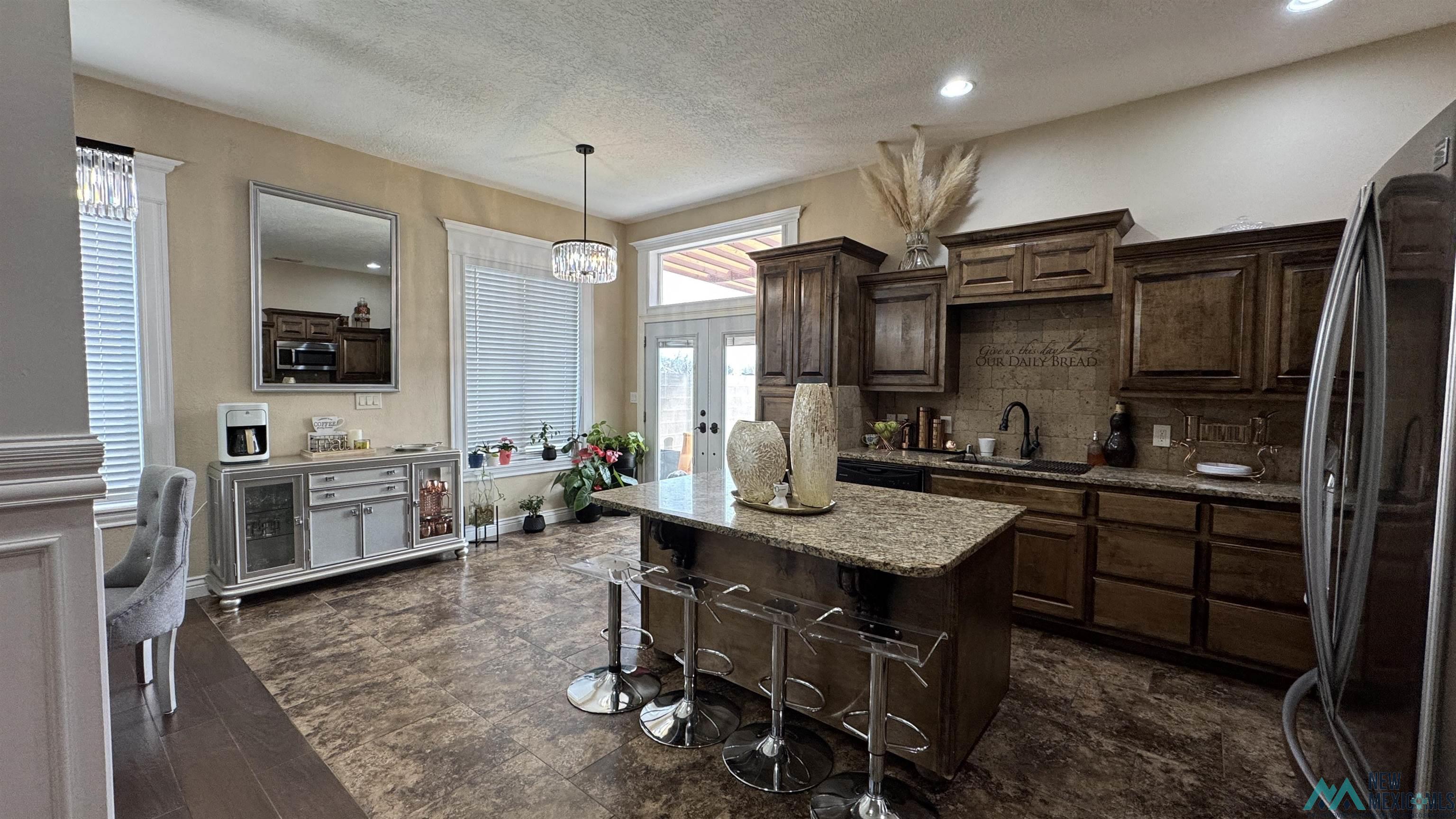 601 W Aspen Ave, Lovington, New Mexico image 2