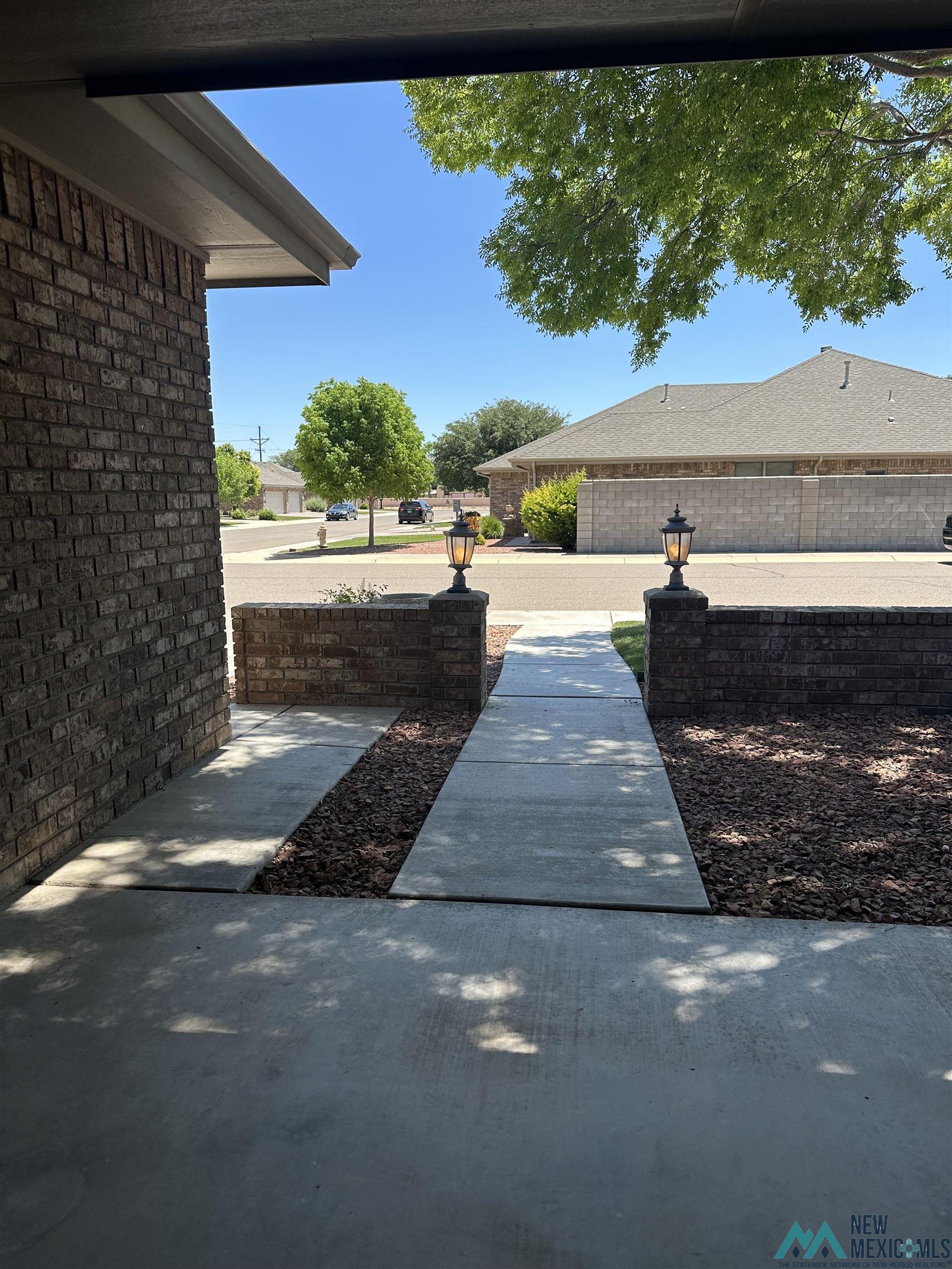21 La Placita Drive, Roswell, Texas image 2
