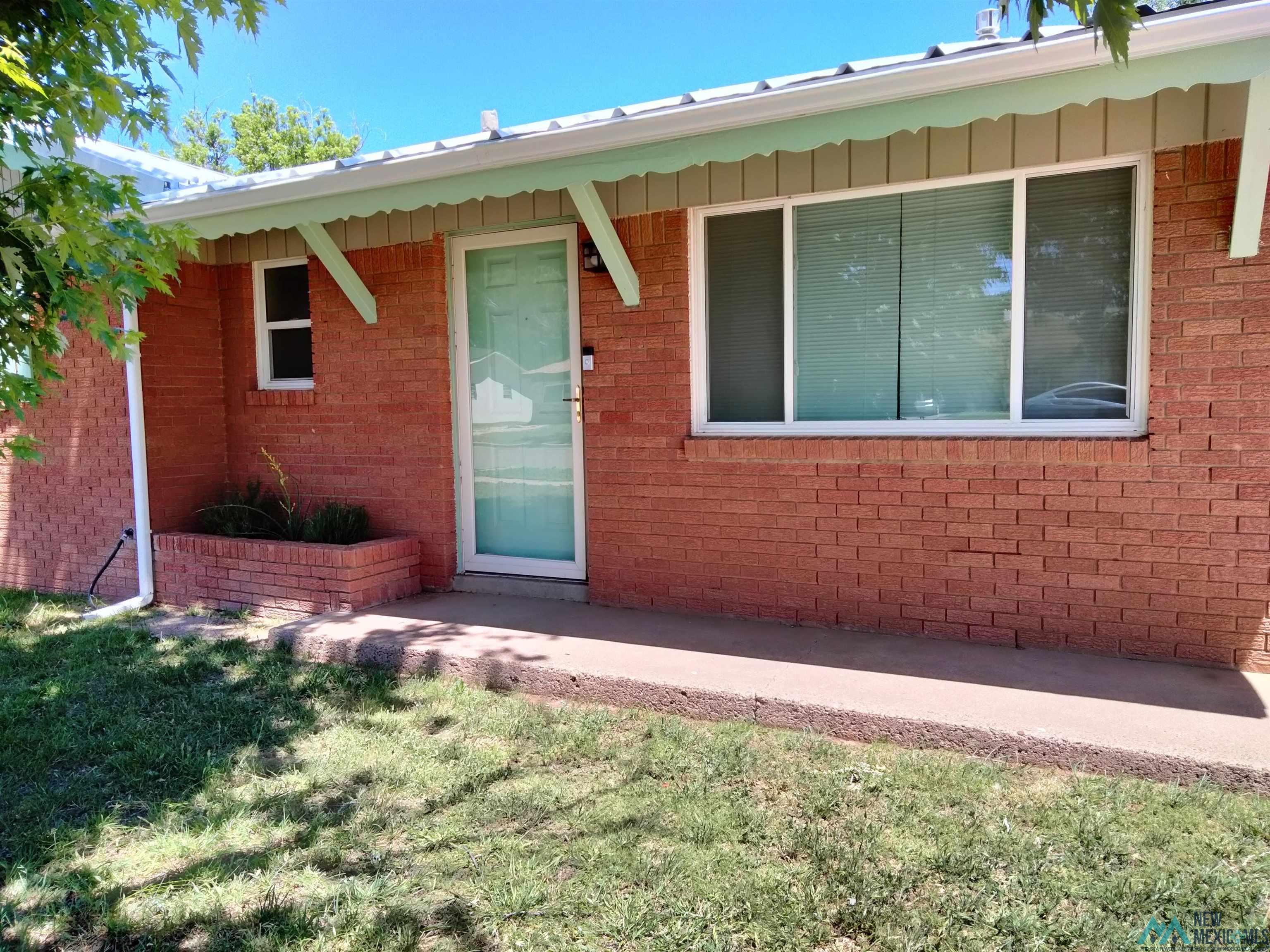 1208 Comer Drive, Clovis, Texas image 3