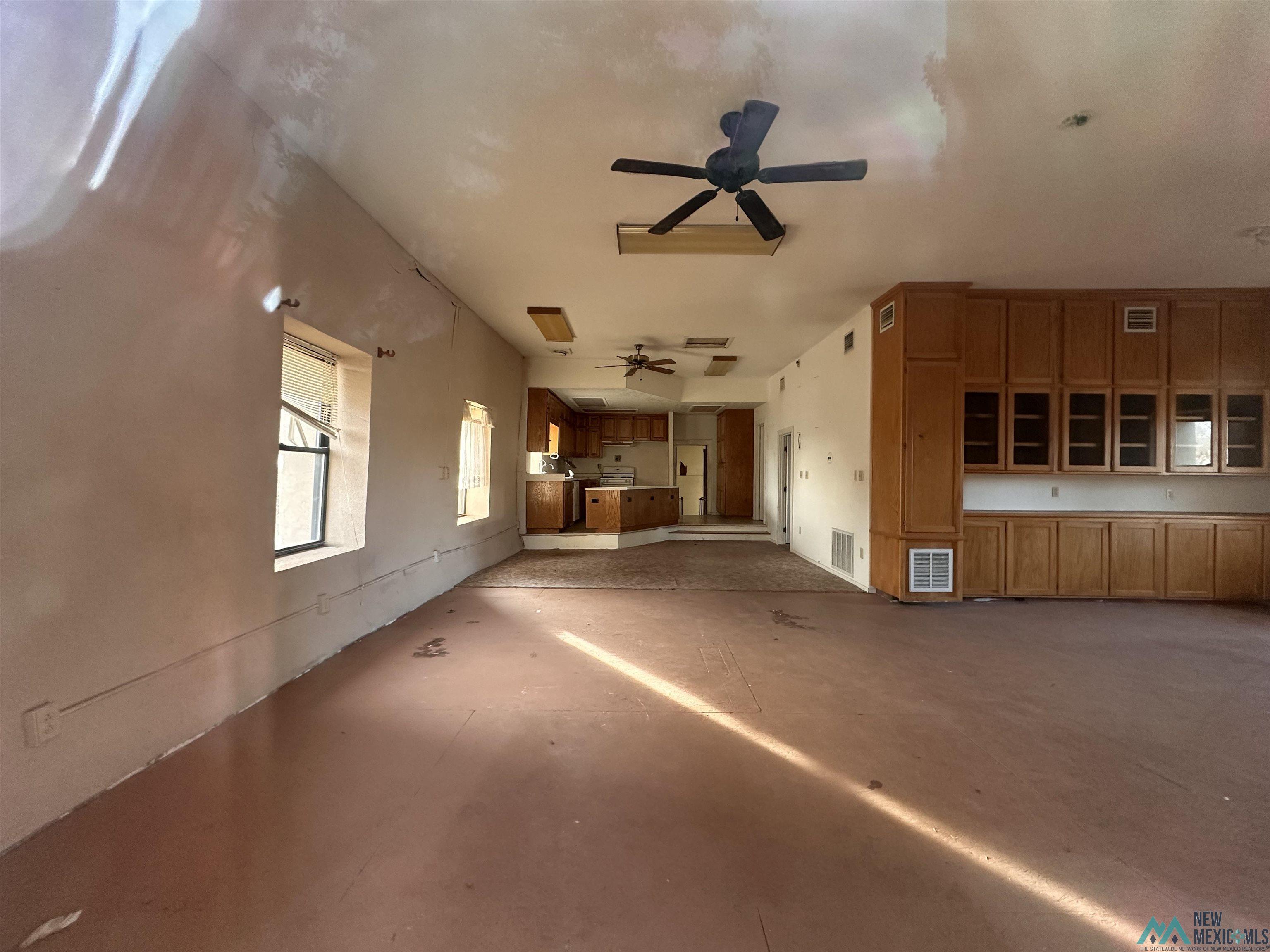 208 S White Oaks Avenue, Capitan, New Mexico image 11