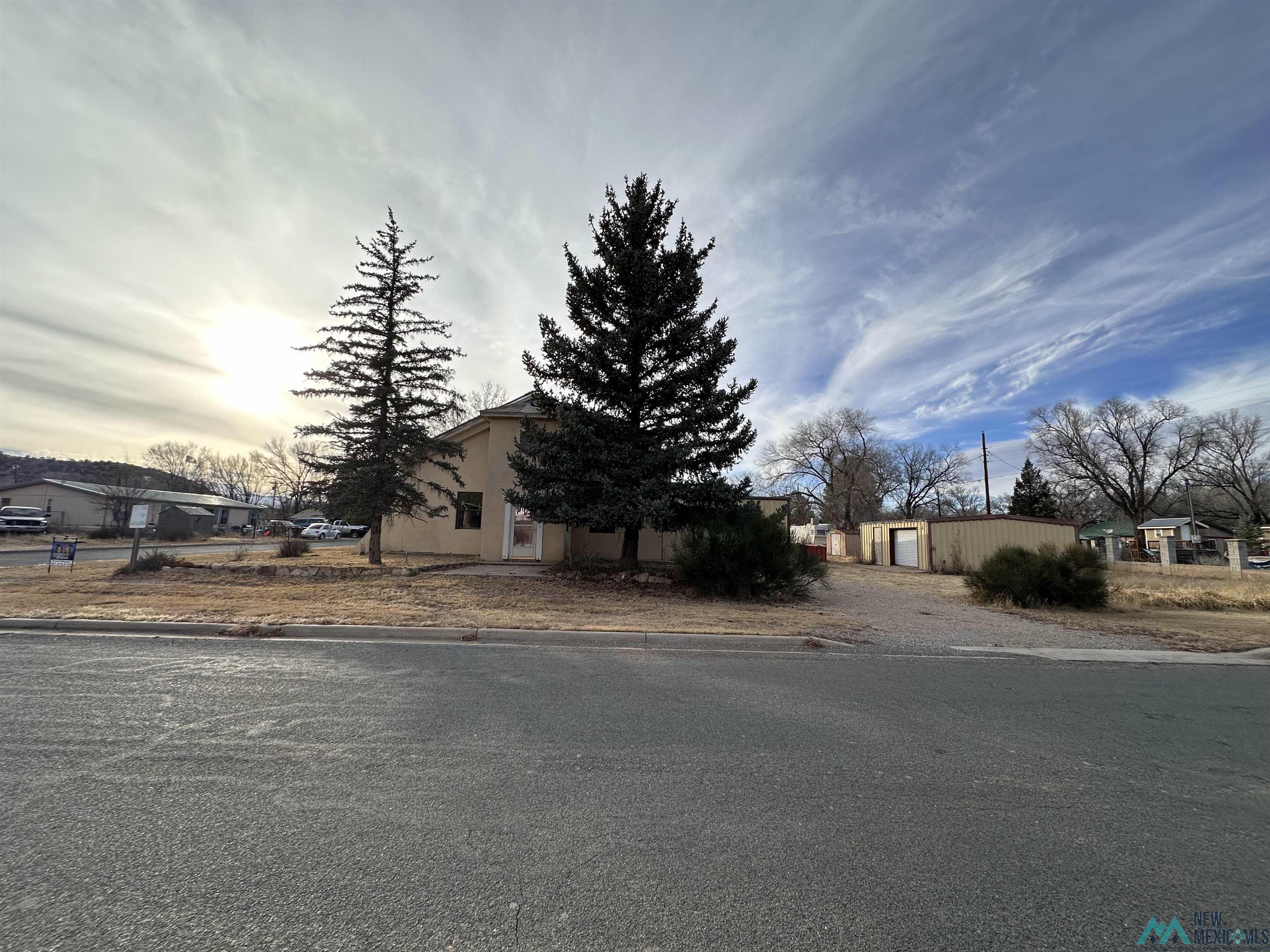 208 S White Oaks Avenue, Capitan, New Mexico image 9
