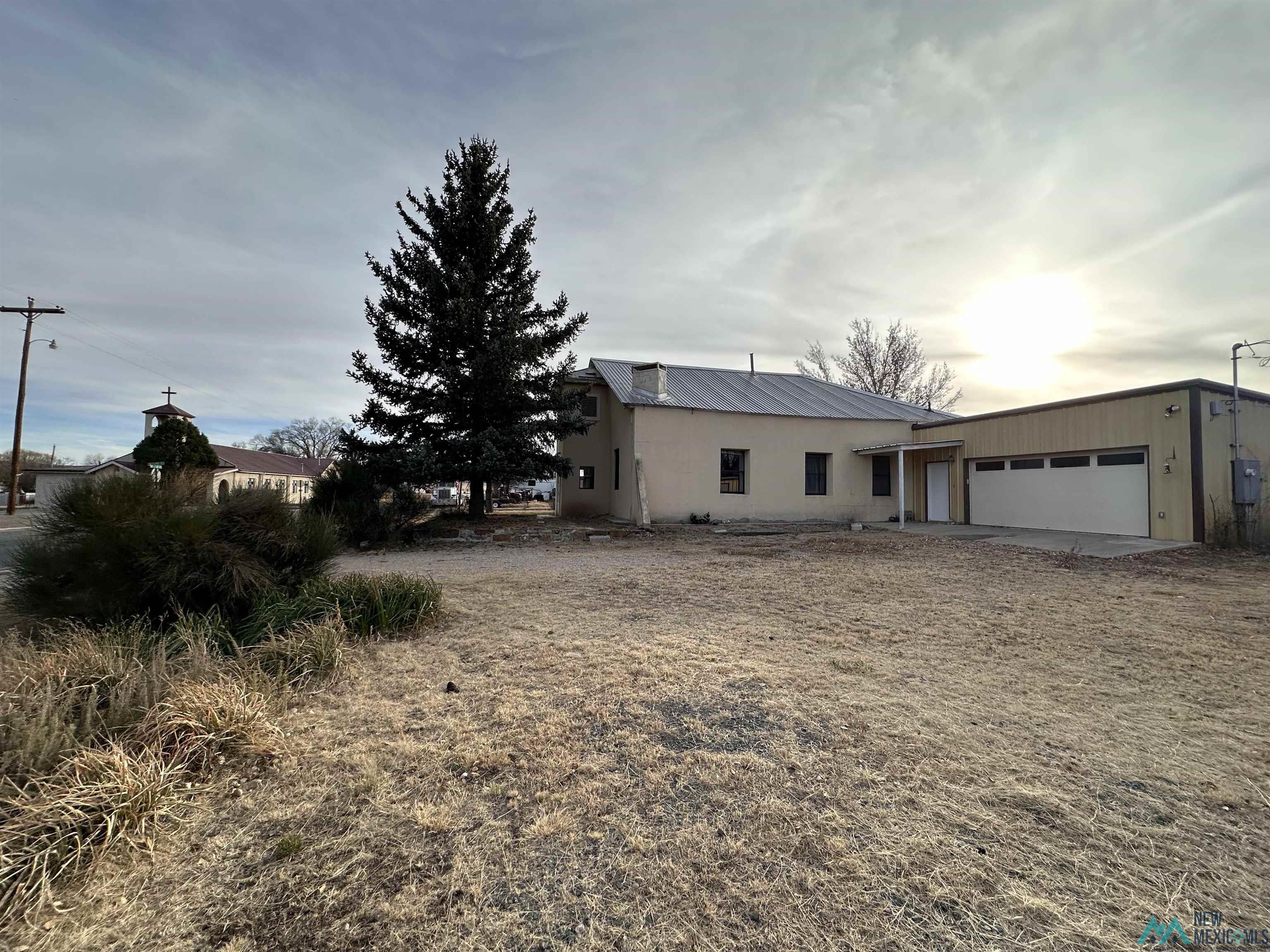 208 S White Oaks Avenue, Capitan, New Mexico image 8
