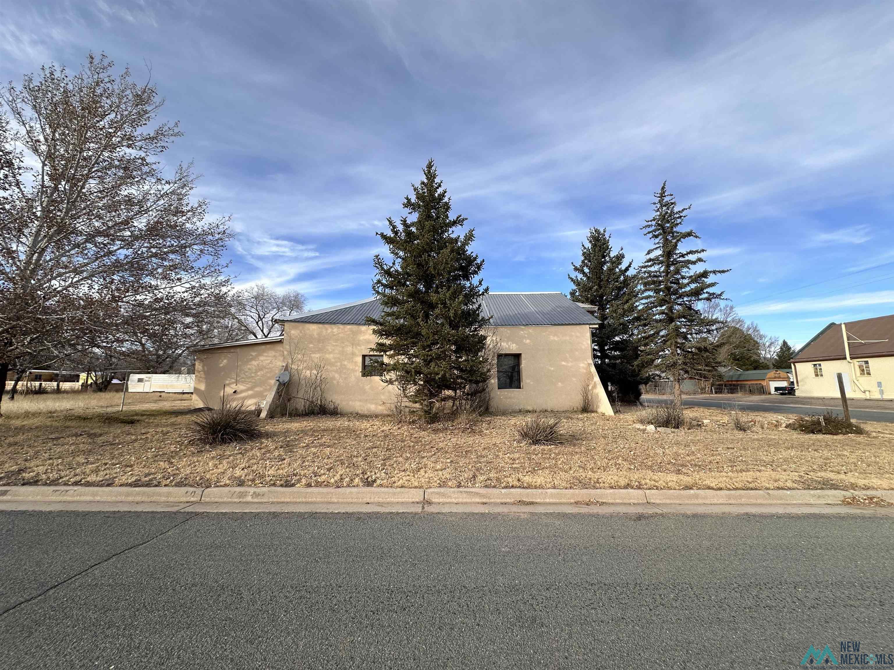 208 S White Oaks Avenue, Capitan, New Mexico image 13