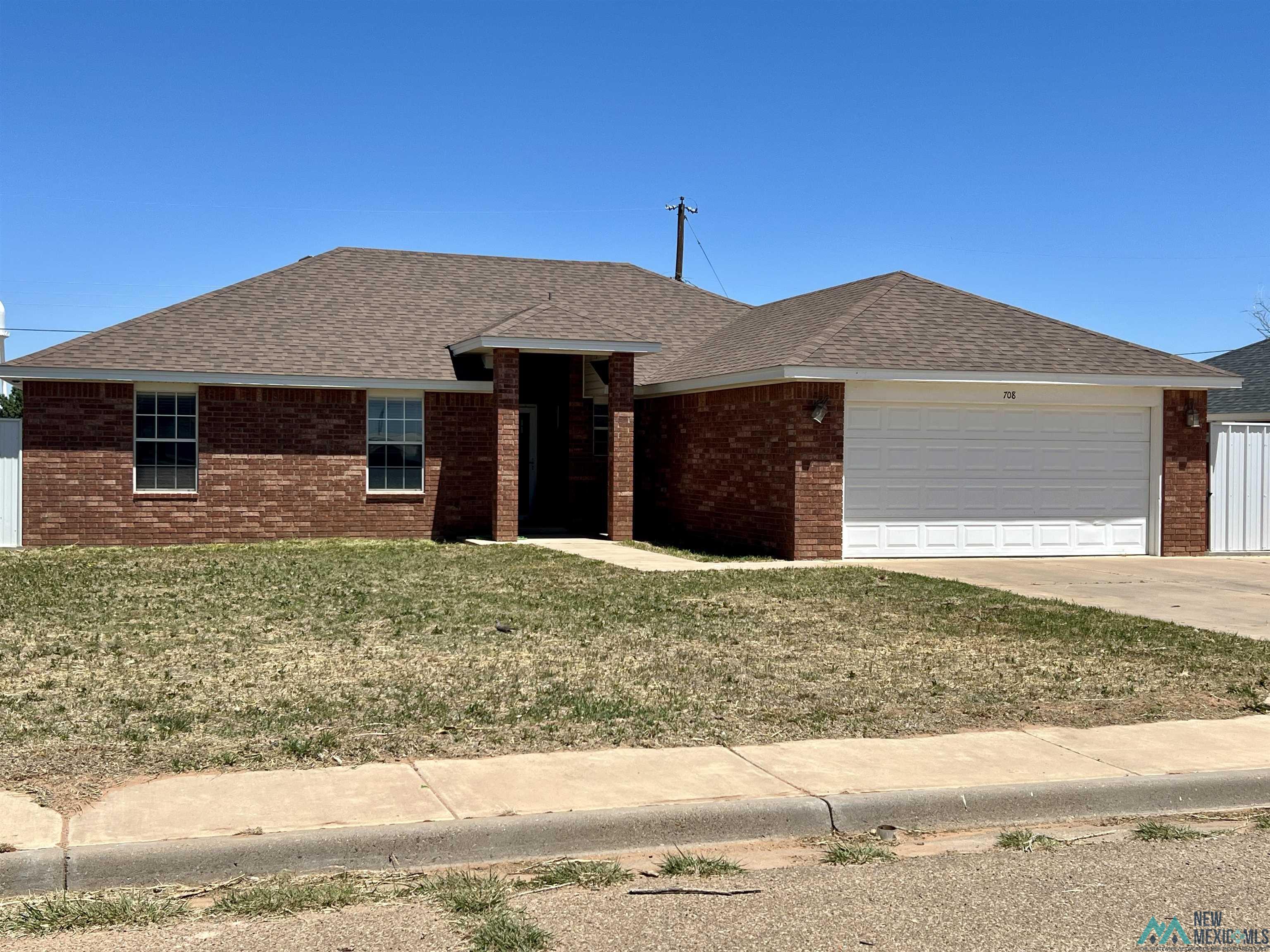 708 Starlite Drive, Clovis, Texas image 2
