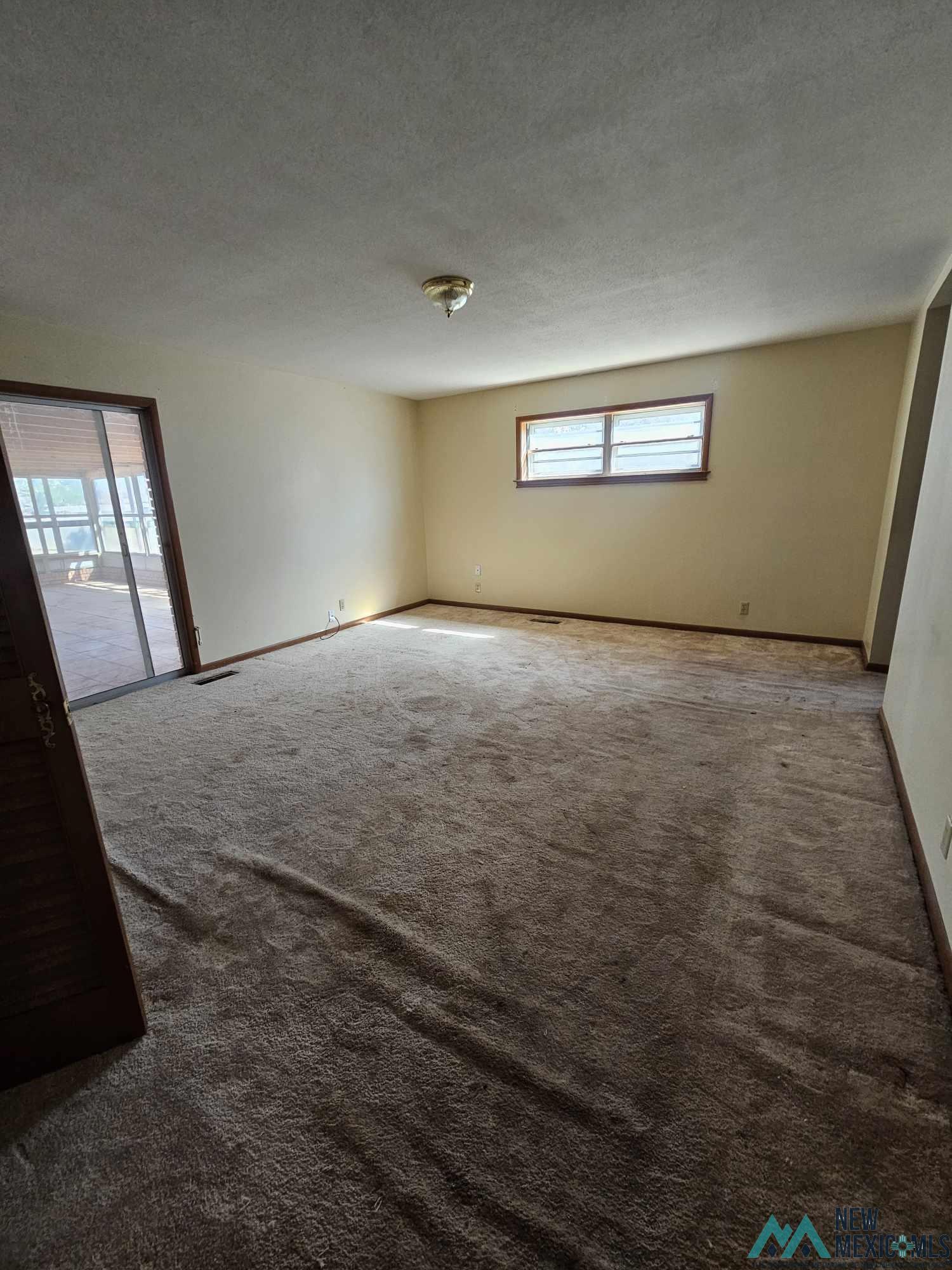 Clovis, New Mexico 88101, United States, 4 Bedrooms Bedrooms, ,3 BathroomsBathrooms,Residential,Pending,62520