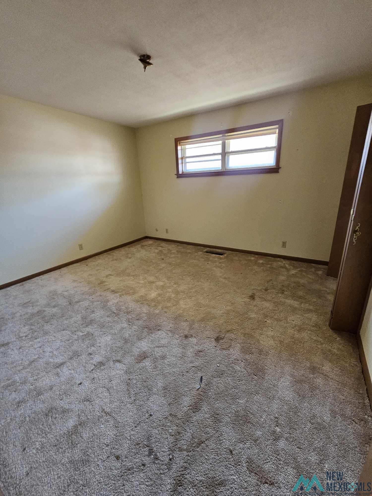 Clovis, New Mexico 88101, United States, 4 Bedrooms Bedrooms, ,3 BathroomsBathrooms,Residential,Pending,62520