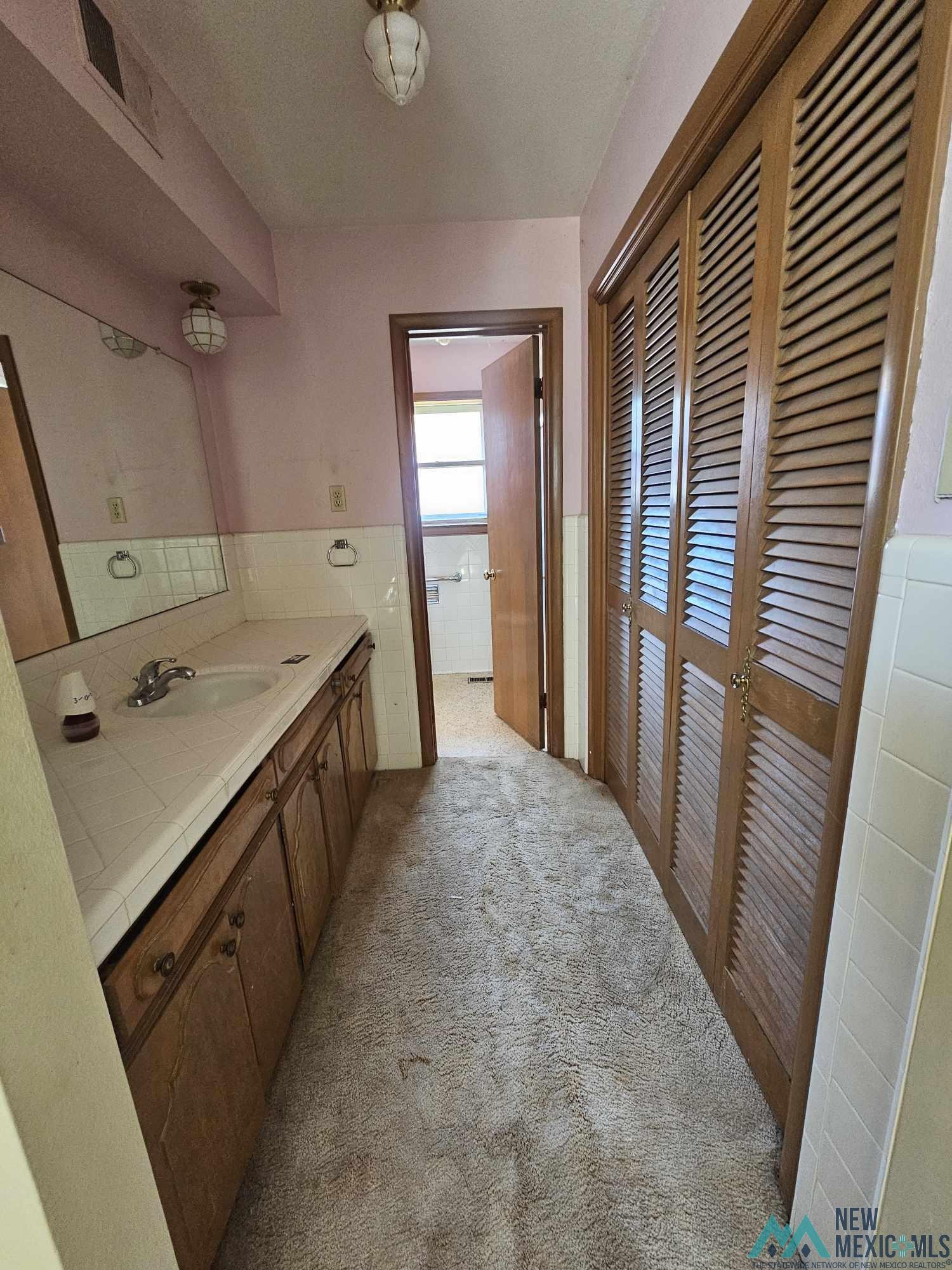 Clovis, New Mexico 88101, United States, 4 Bedrooms Bedrooms, ,3 BathroomsBathrooms,Residential,Pending,62520