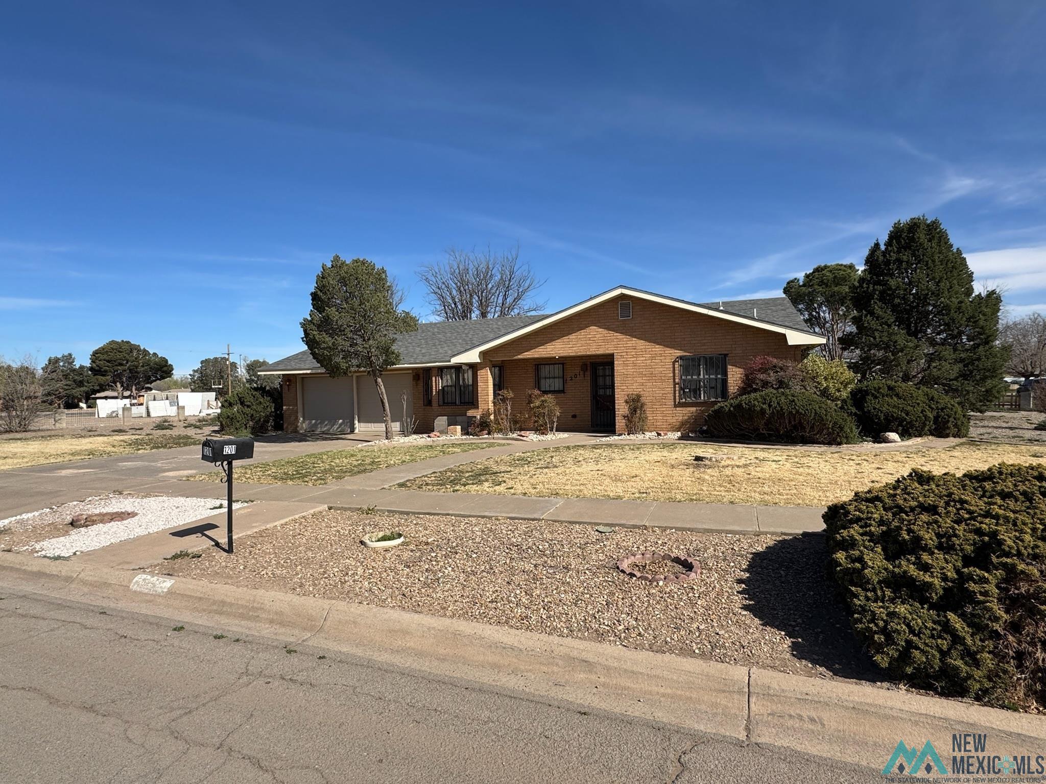 1201 W Bonita Drive, Roswell, New Mexico image 2