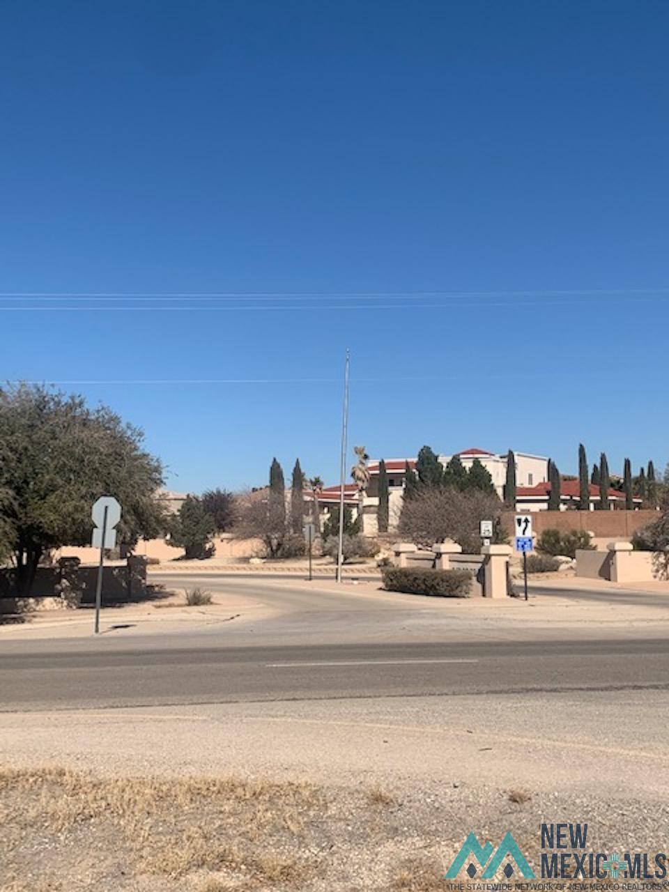 503 Oakwood Place, Carlsbad, New Mexico image 1