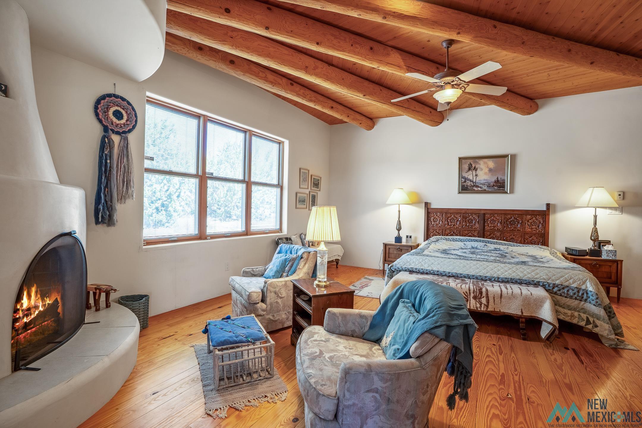 24 Camino Caballos Spur, Santa Fe, Texas image 1