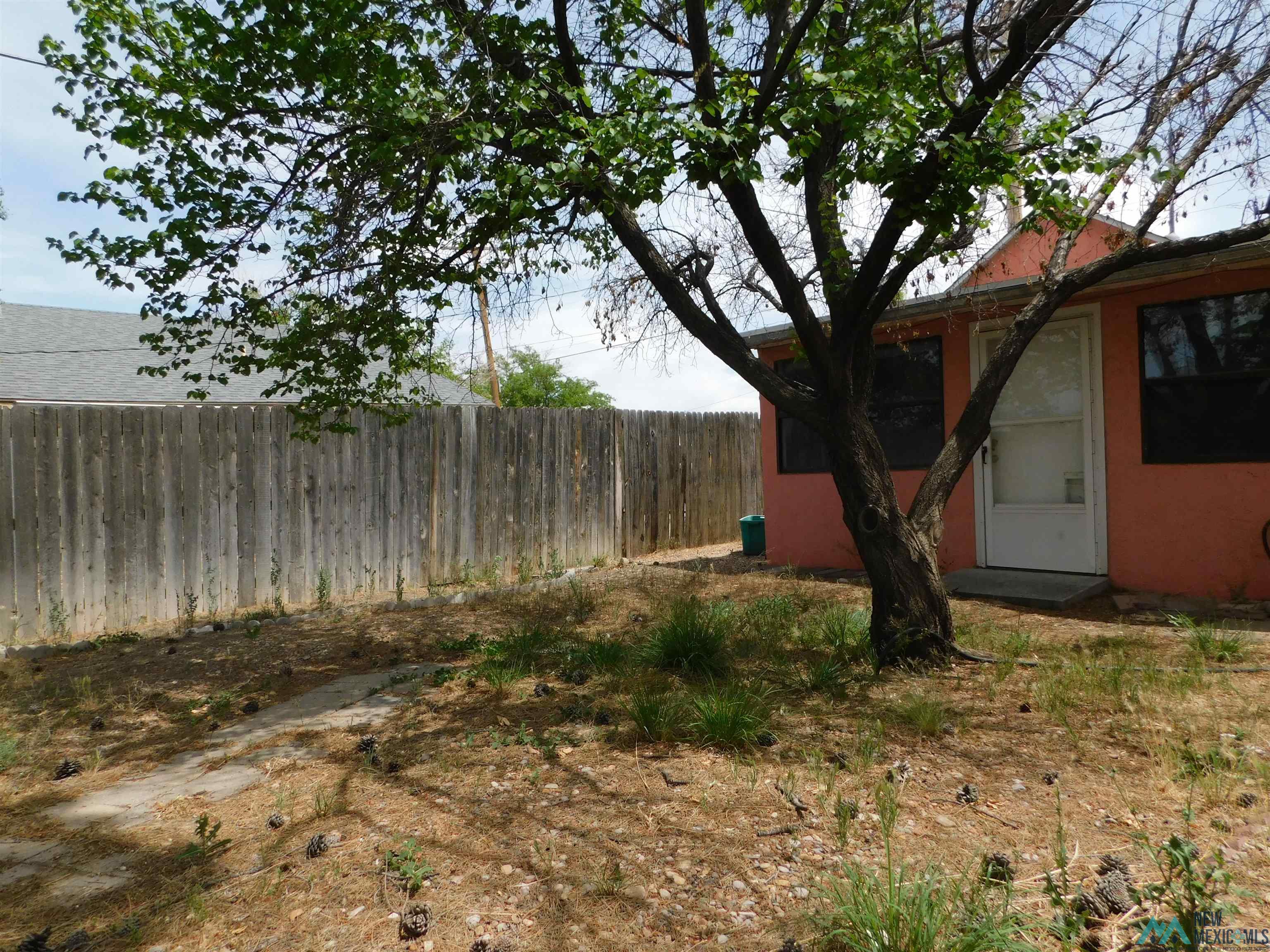 1301 N Montana Avenue, Roswell, Texas image 17