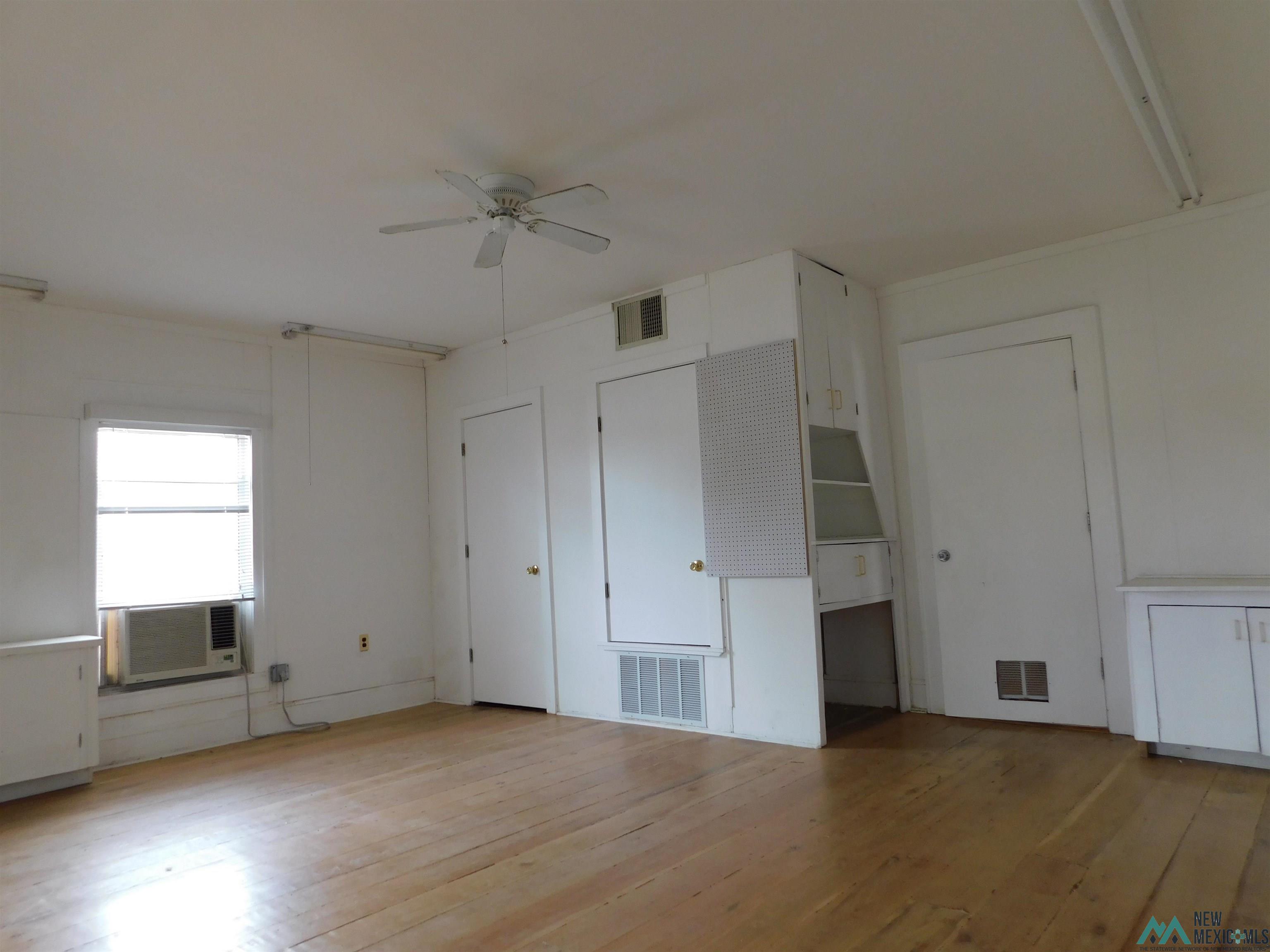 1301 N Montana Avenue, Roswell, Texas image 4