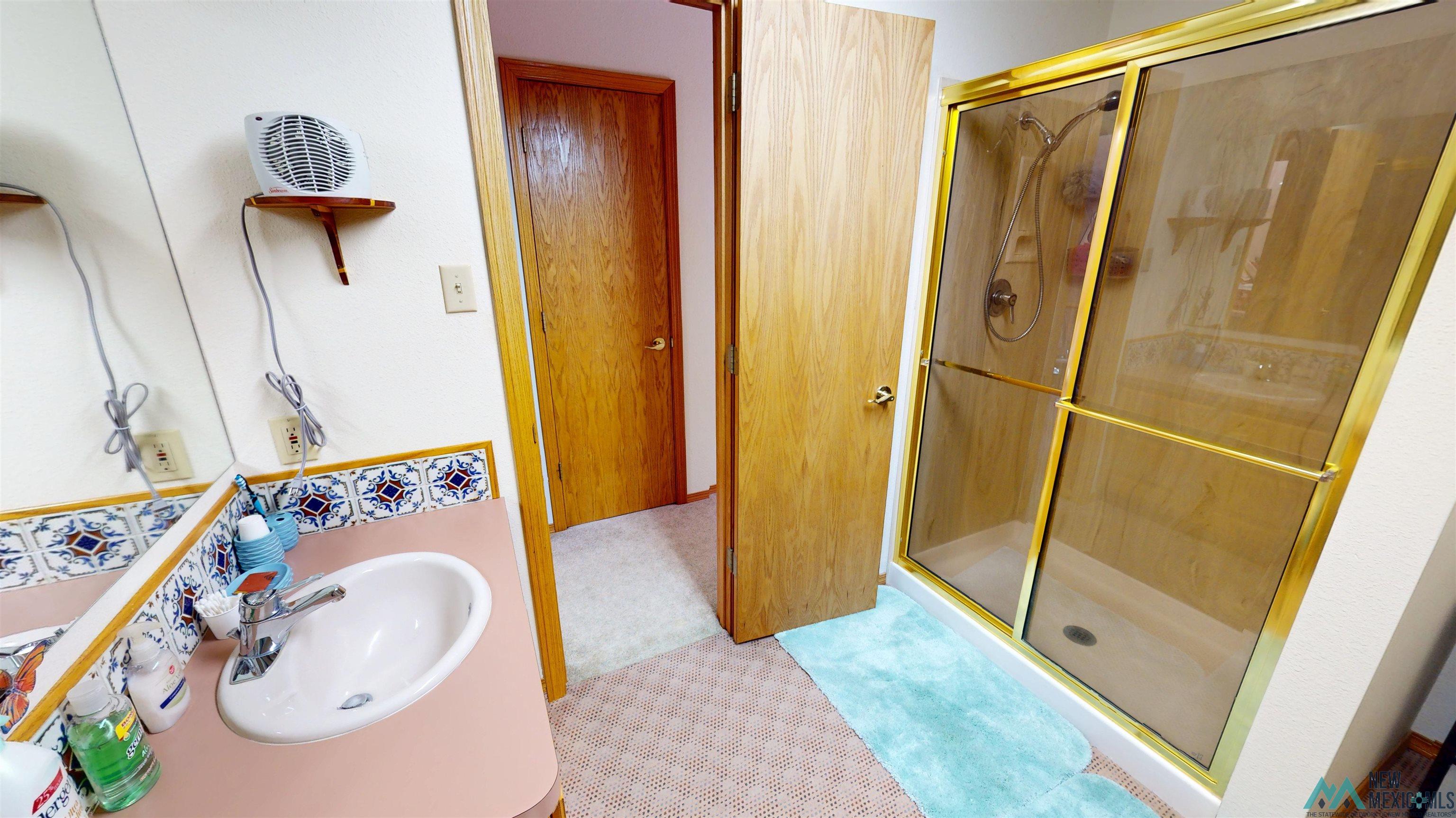 60 W Forest Drive, Rociada, Texas image 14
