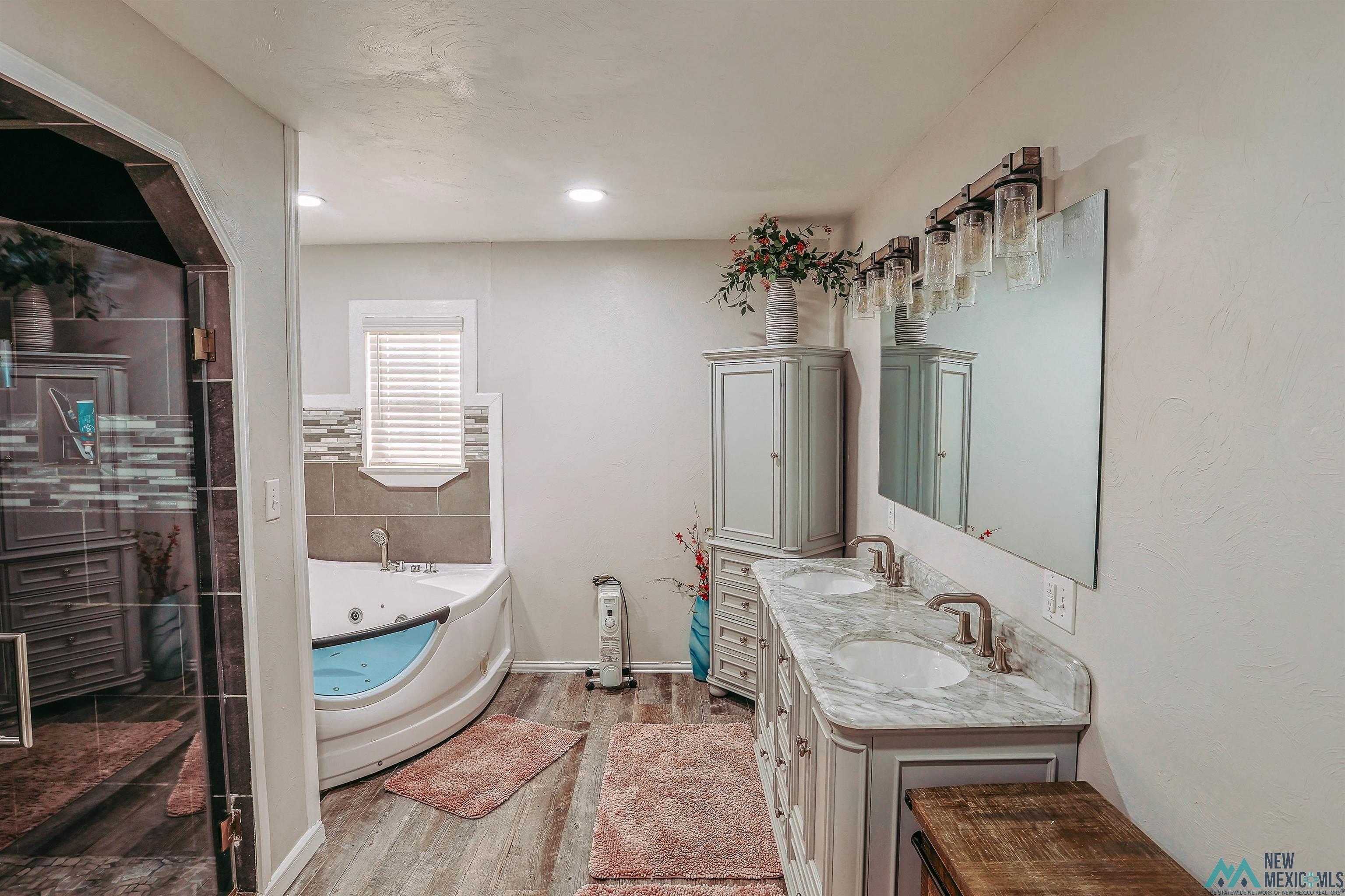 75 S Donaldson Farm Road, Loving, Texas image 37