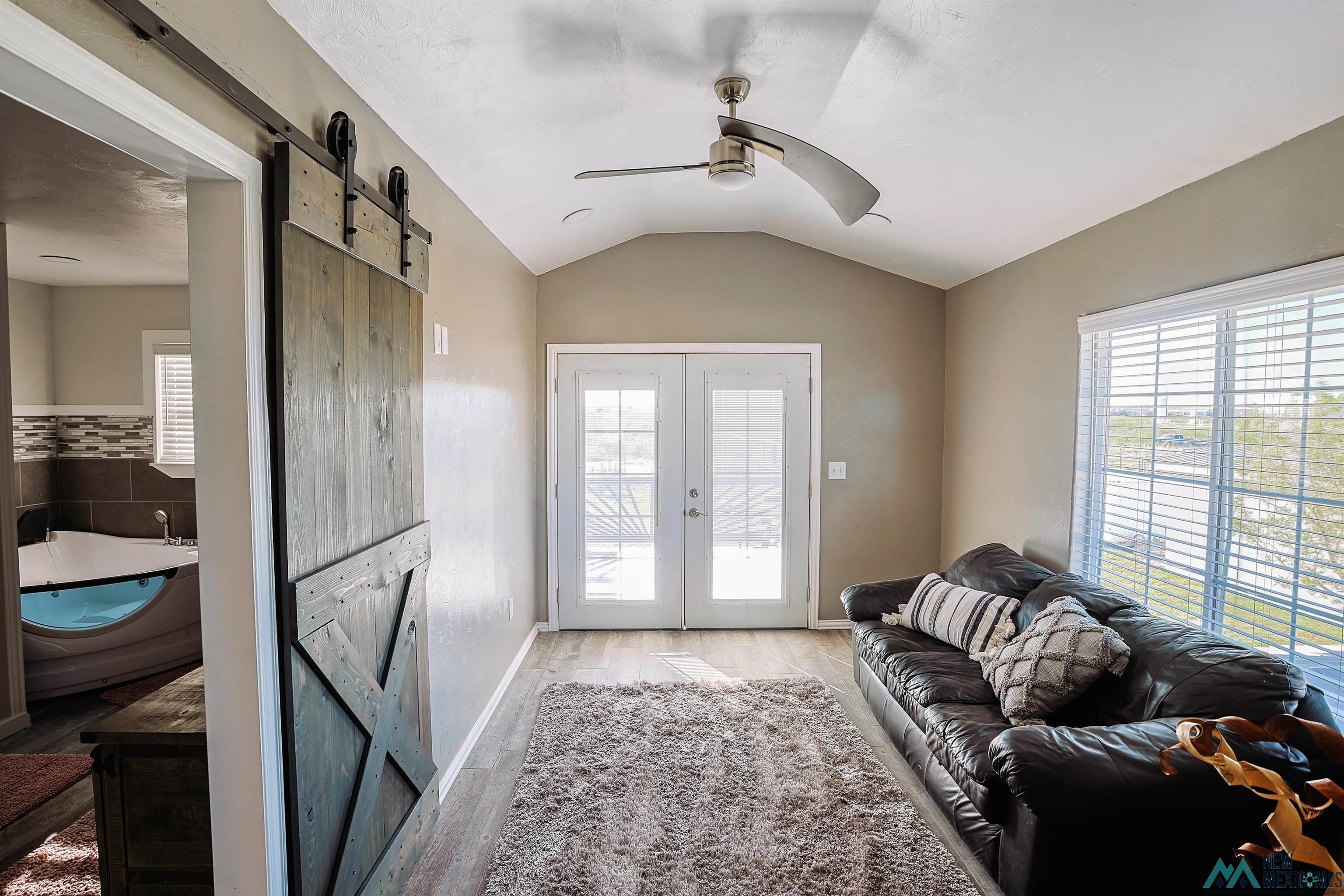 75 S Donaldson Farm Road, Loving, Texas image 35
