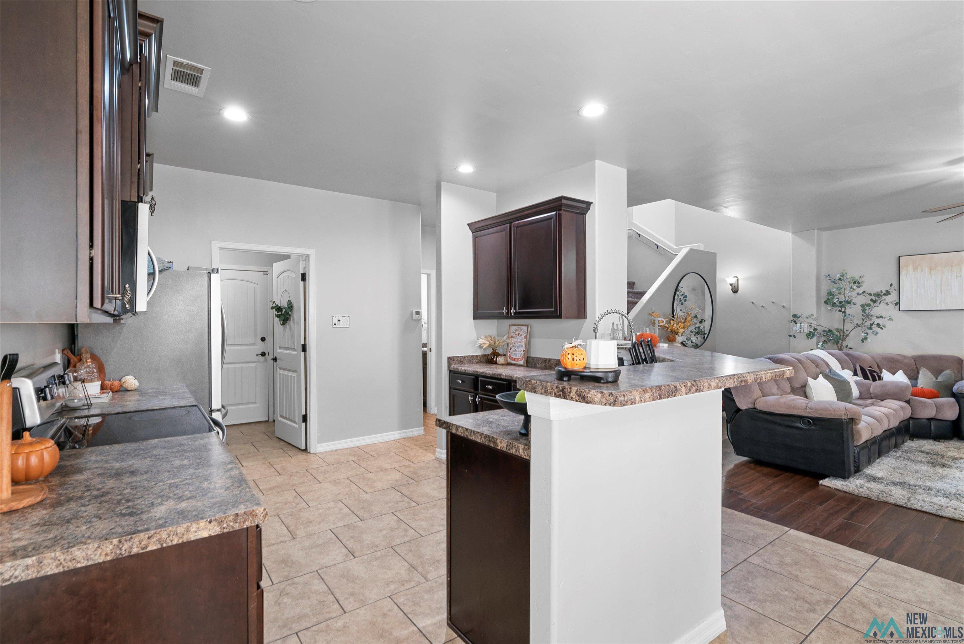 1810 Amber Drive, Carlsbad, Texas image 16