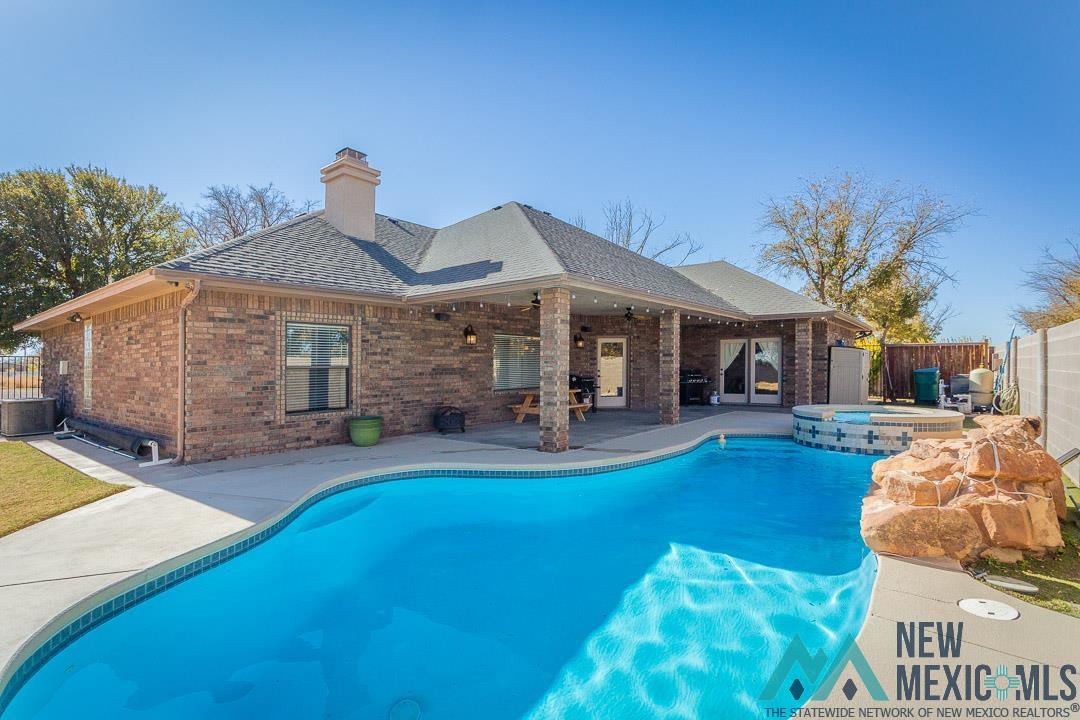 Artesia, New Mexico 88210, United States, 3 Bedrooms Bedrooms, ,2 BathroomsBathrooms,Residential,Pending,251192