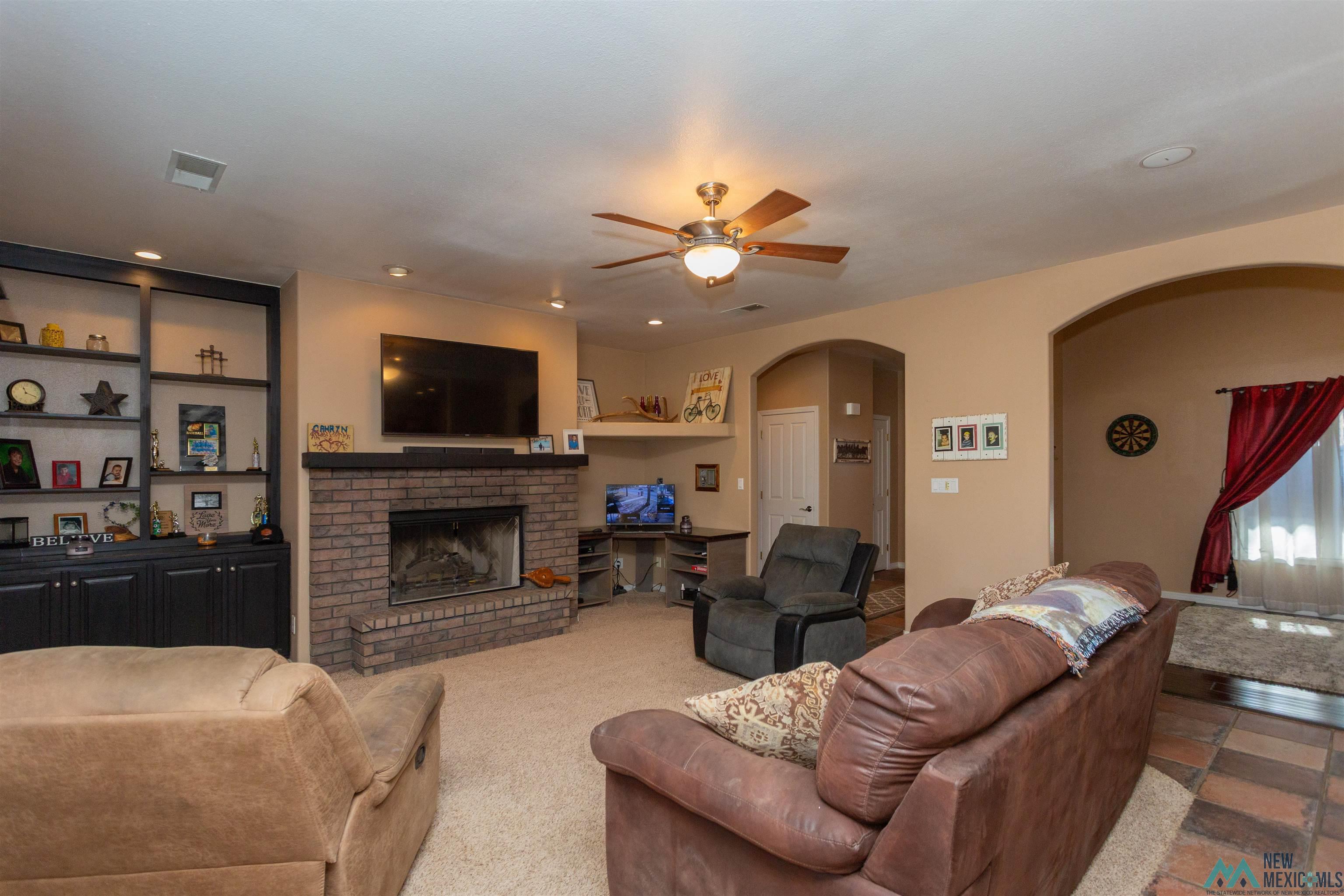 Artesia, New Mexico 88210, United States, 3 Bedrooms Bedrooms, ,2 BathroomsBathrooms,Residential,Pending,251192