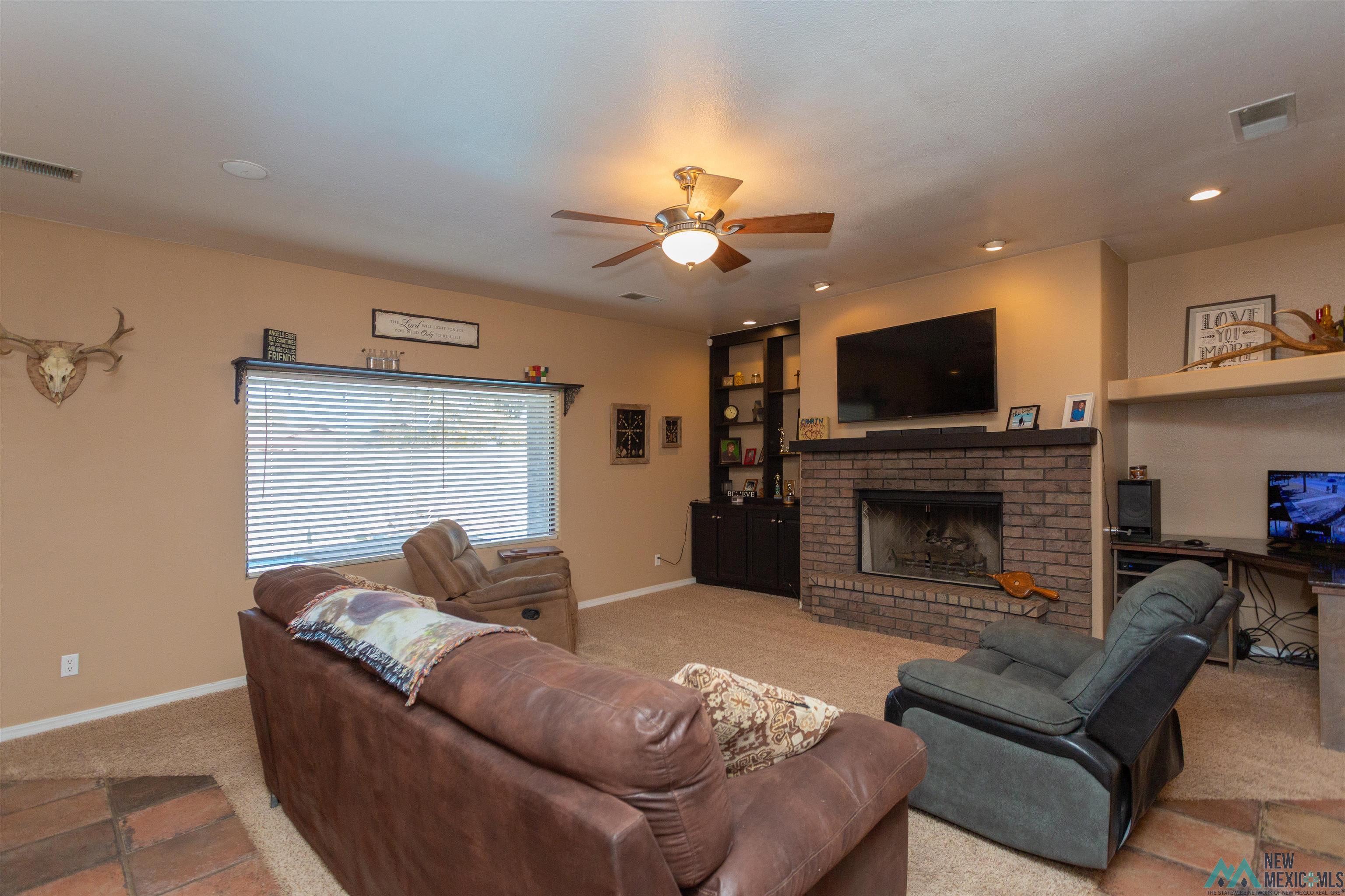 Artesia, New Mexico 88210, United States, 3 Bedrooms Bedrooms, ,2 BathroomsBathrooms,Residential,Pending,251192