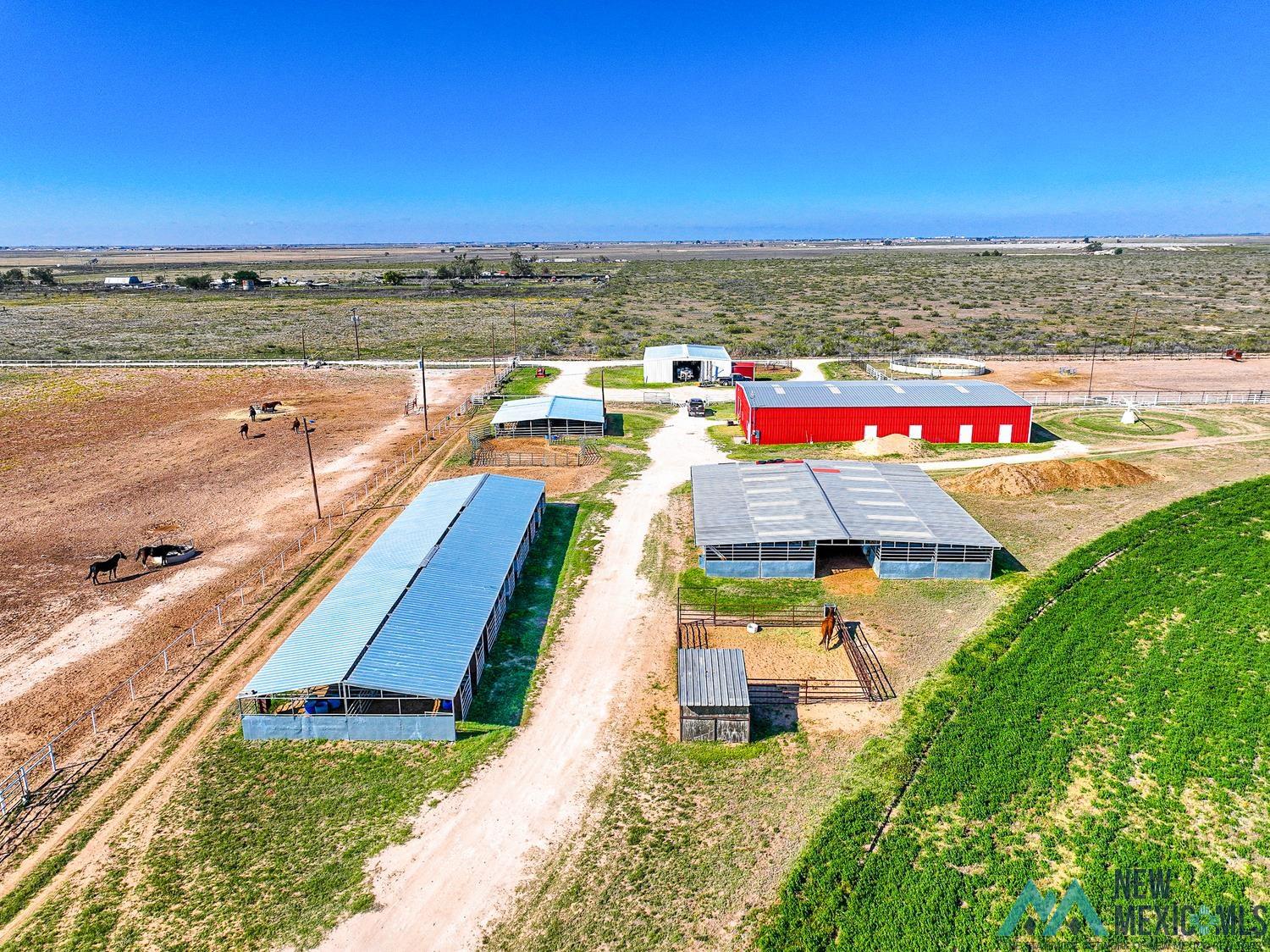 2406 W Pinson Rd, Hobbs, Texas image 2