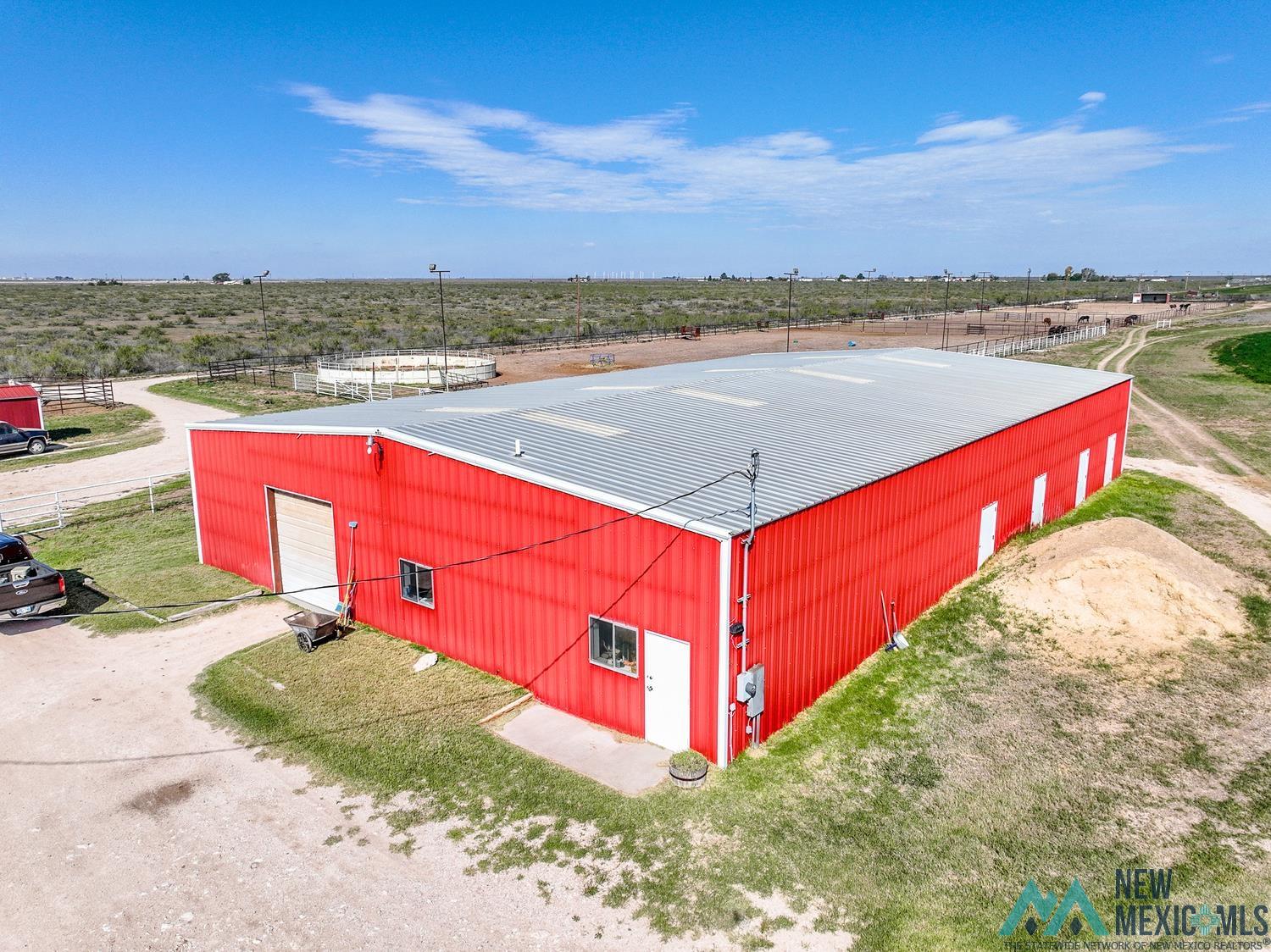 2406 W Pinson Rd, Hobbs, Texas image 1